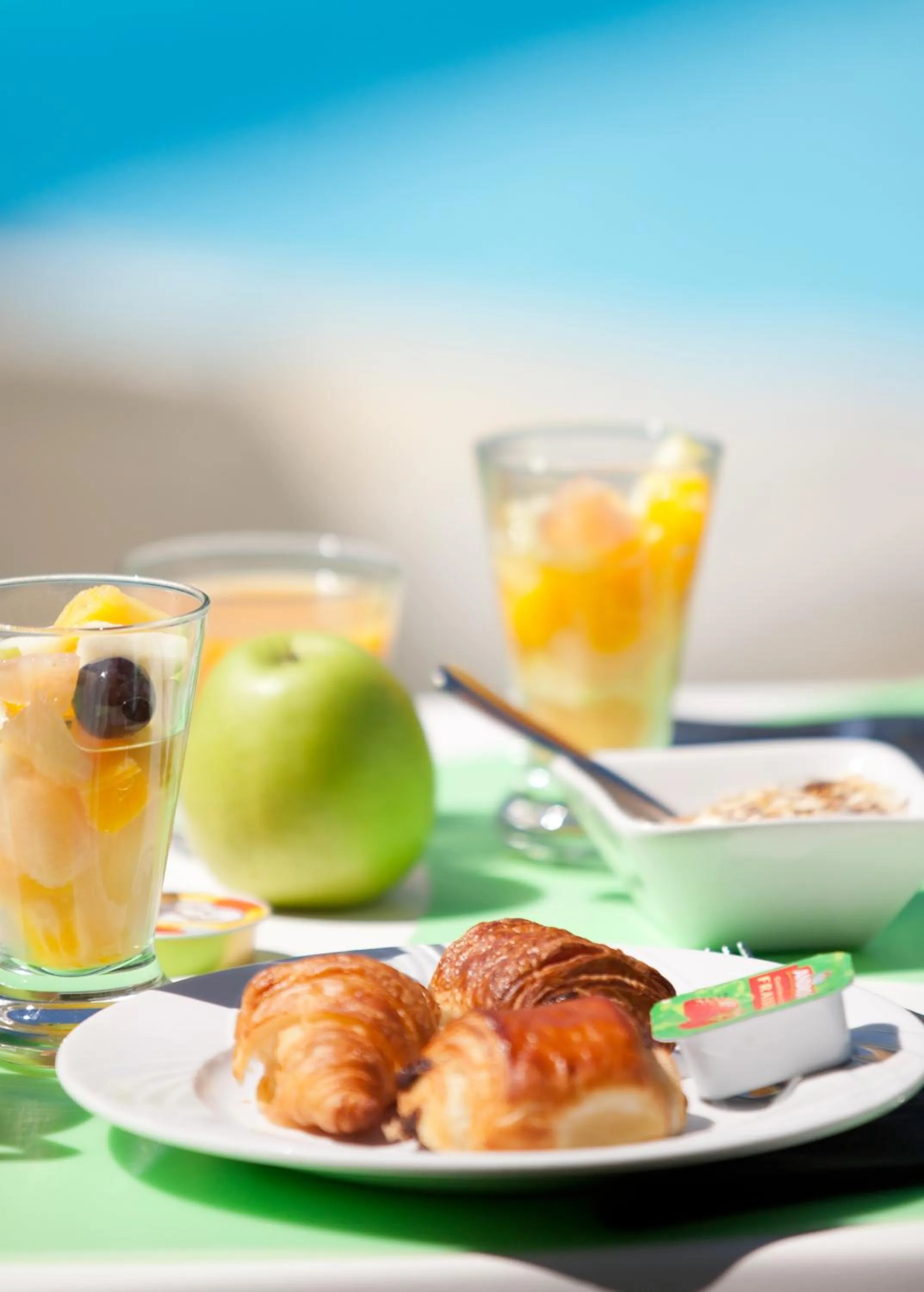 Food and drinks in ibis Styles Versailles Guyancourt