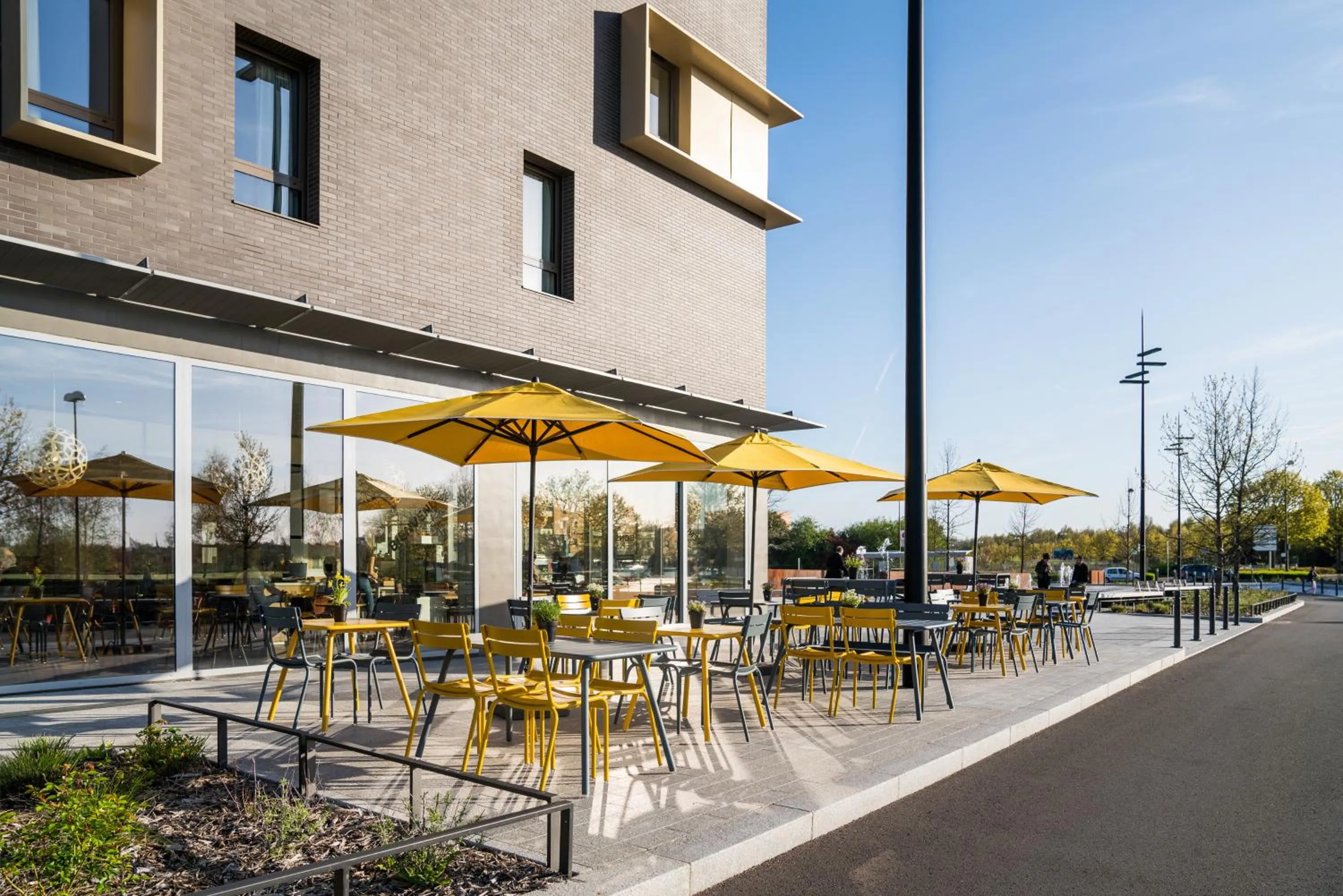 Balcony/Terrace in ibis Styles Versailles Guyancourt