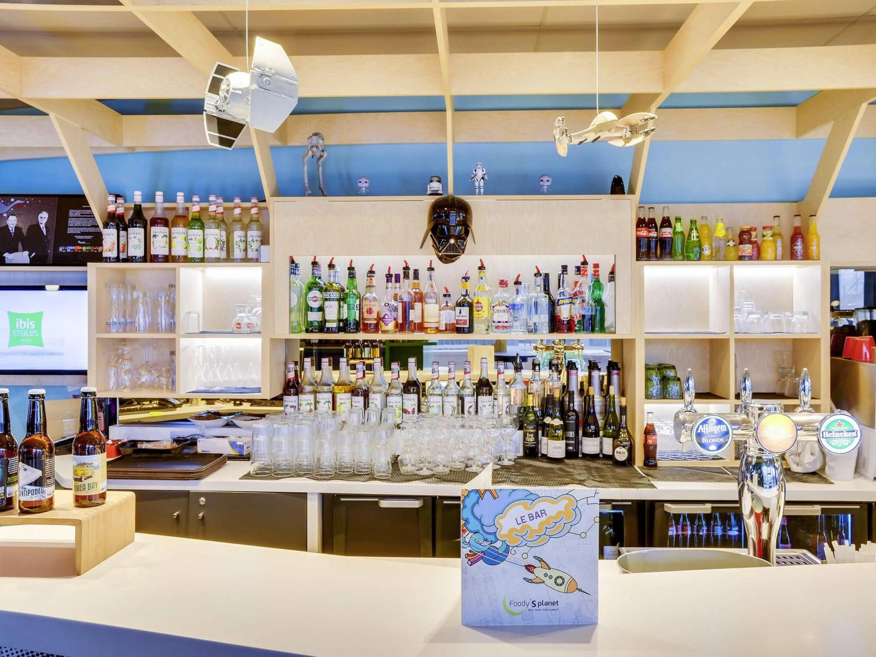 Lounge or bar in ibis Styles Paris Charles de Gaulle Airport