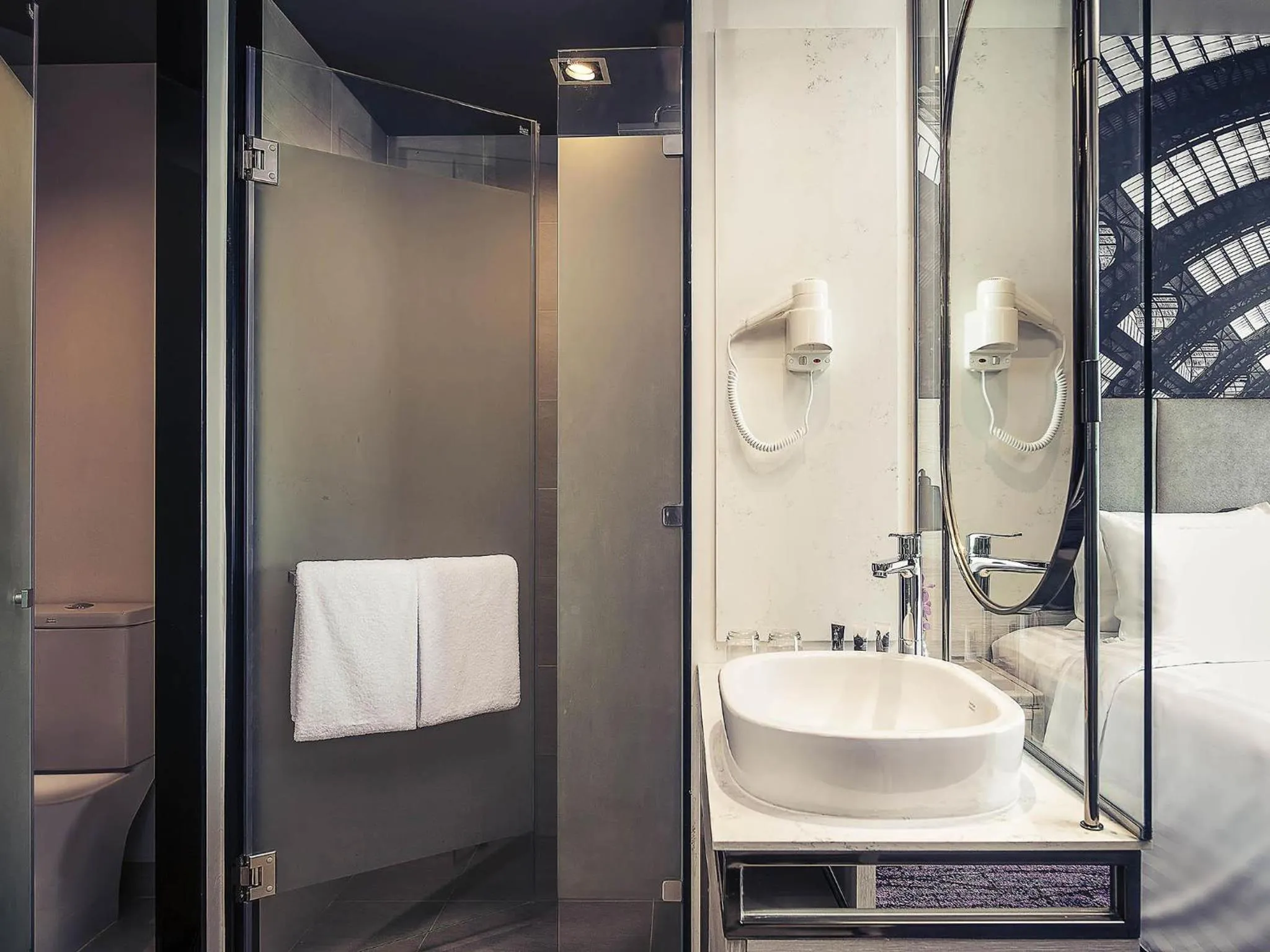 Bedroom in Mercure Bangkok Makkasan