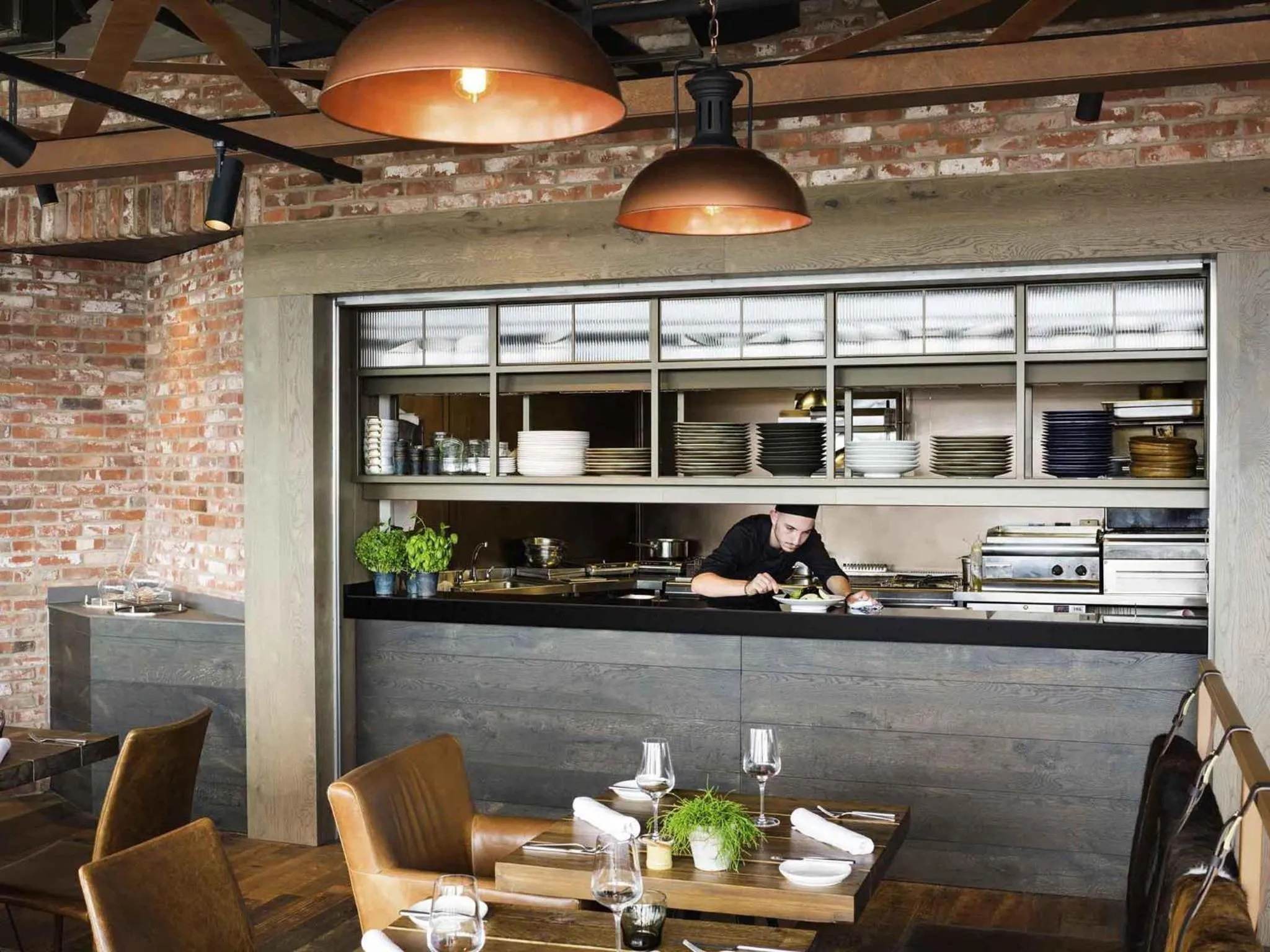 Restaurant/places to eat in Novotel London Canary Wharf