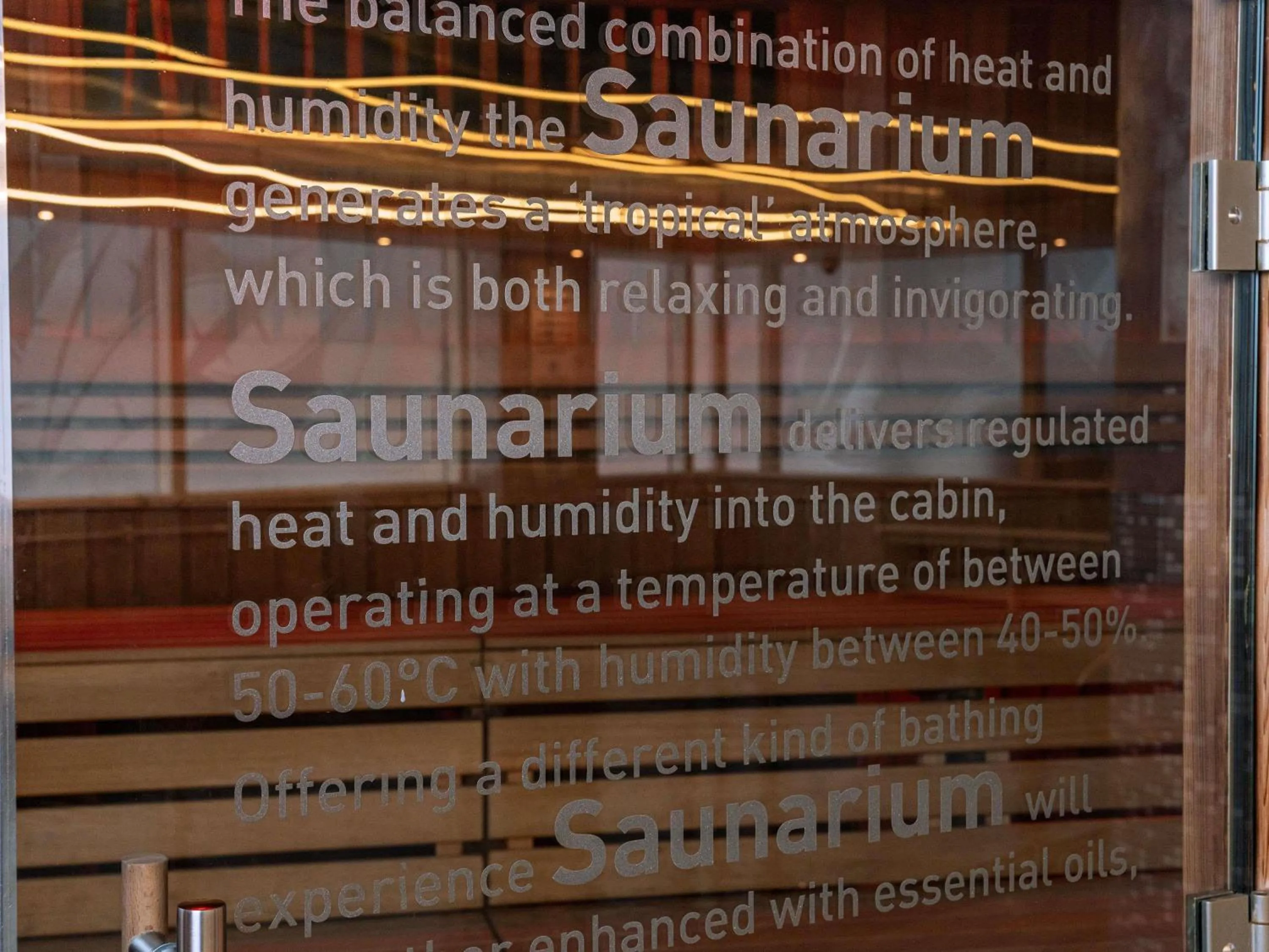 Pool view in Novotel London Canary Wharf