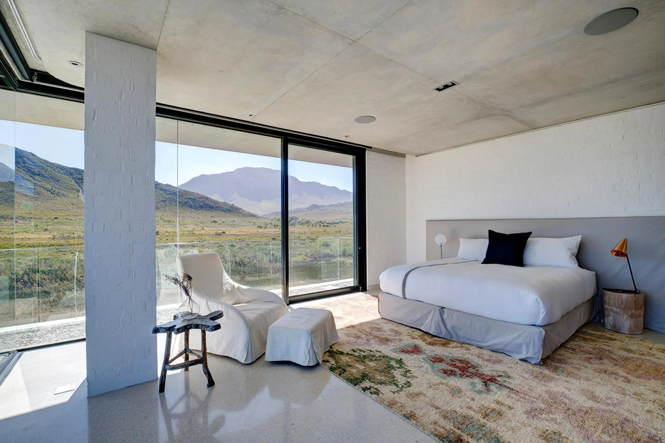 Bedroom, Bed in Restio River House
