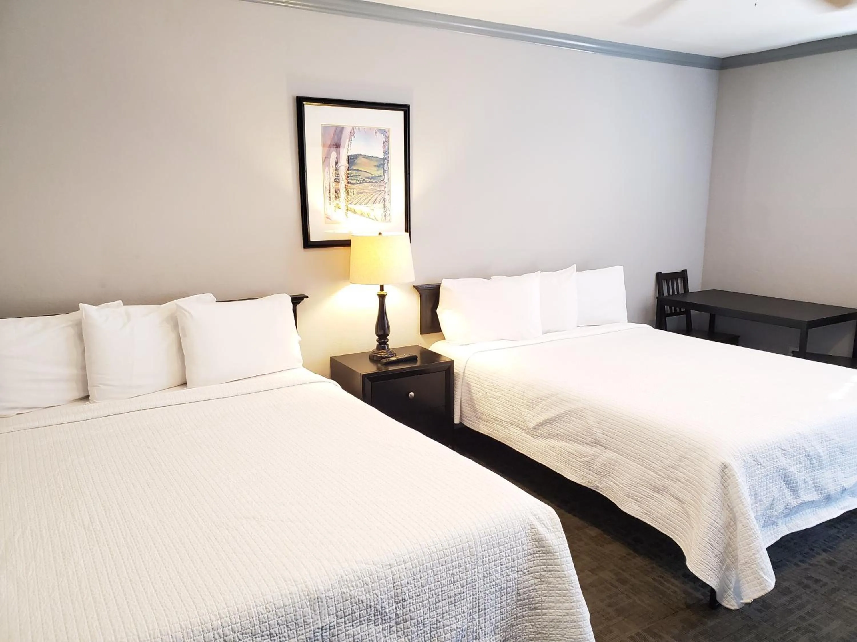 Bedroom, Bed in Coronado Inn