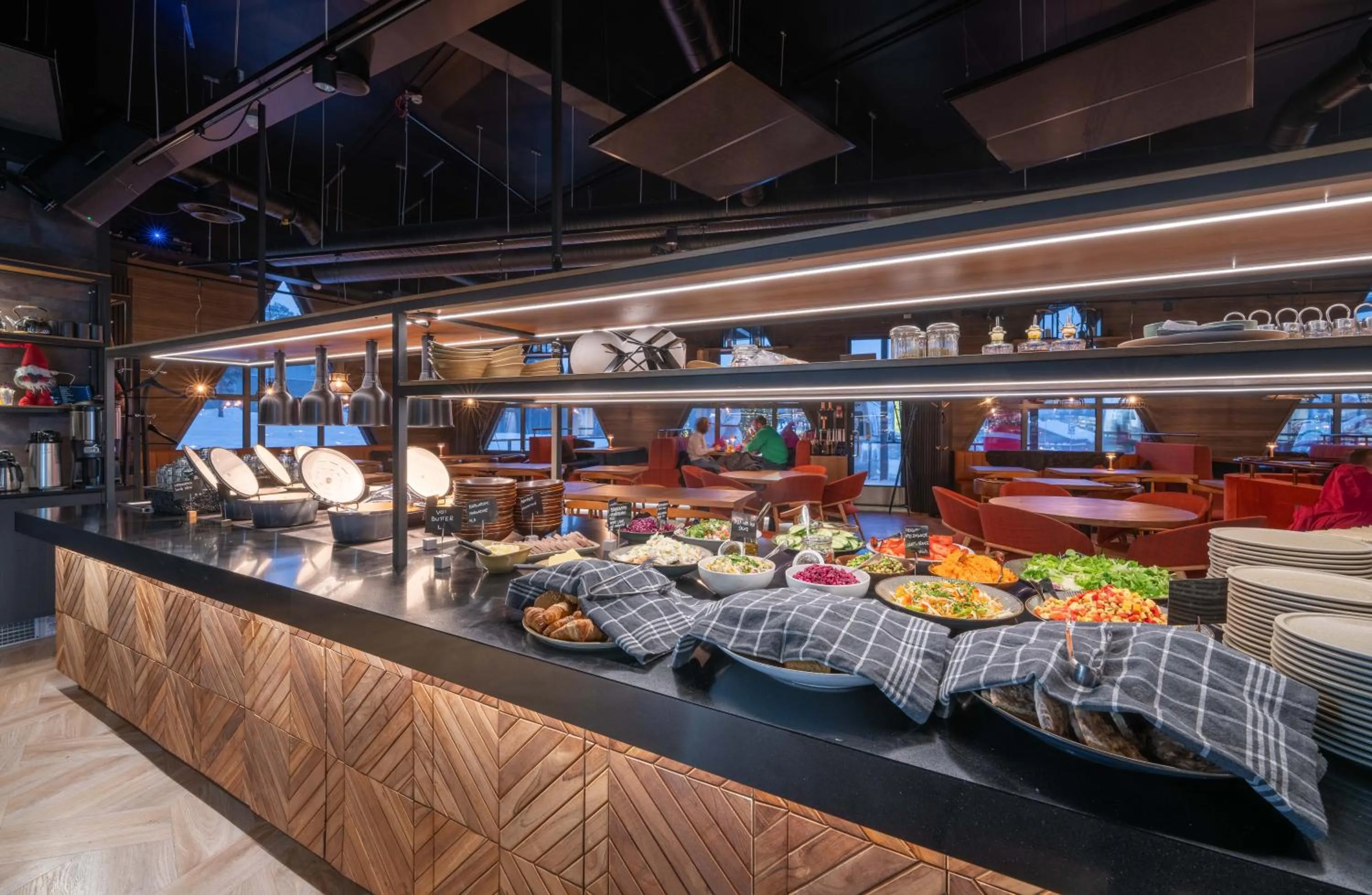 Food and drinks in Kuukkeli Log Houses Aurora Resort