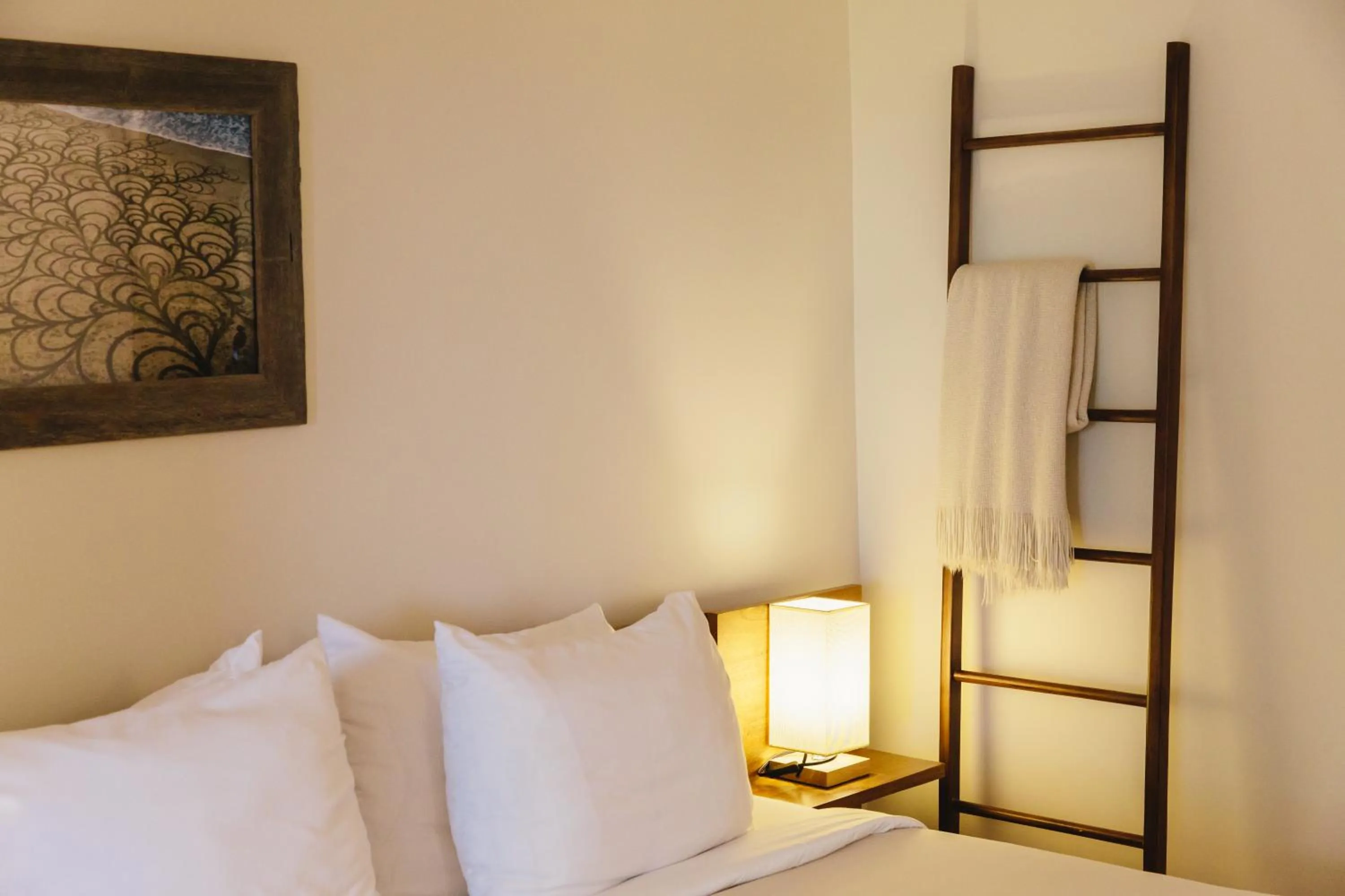 Bed in Inn at Moonlight Beach