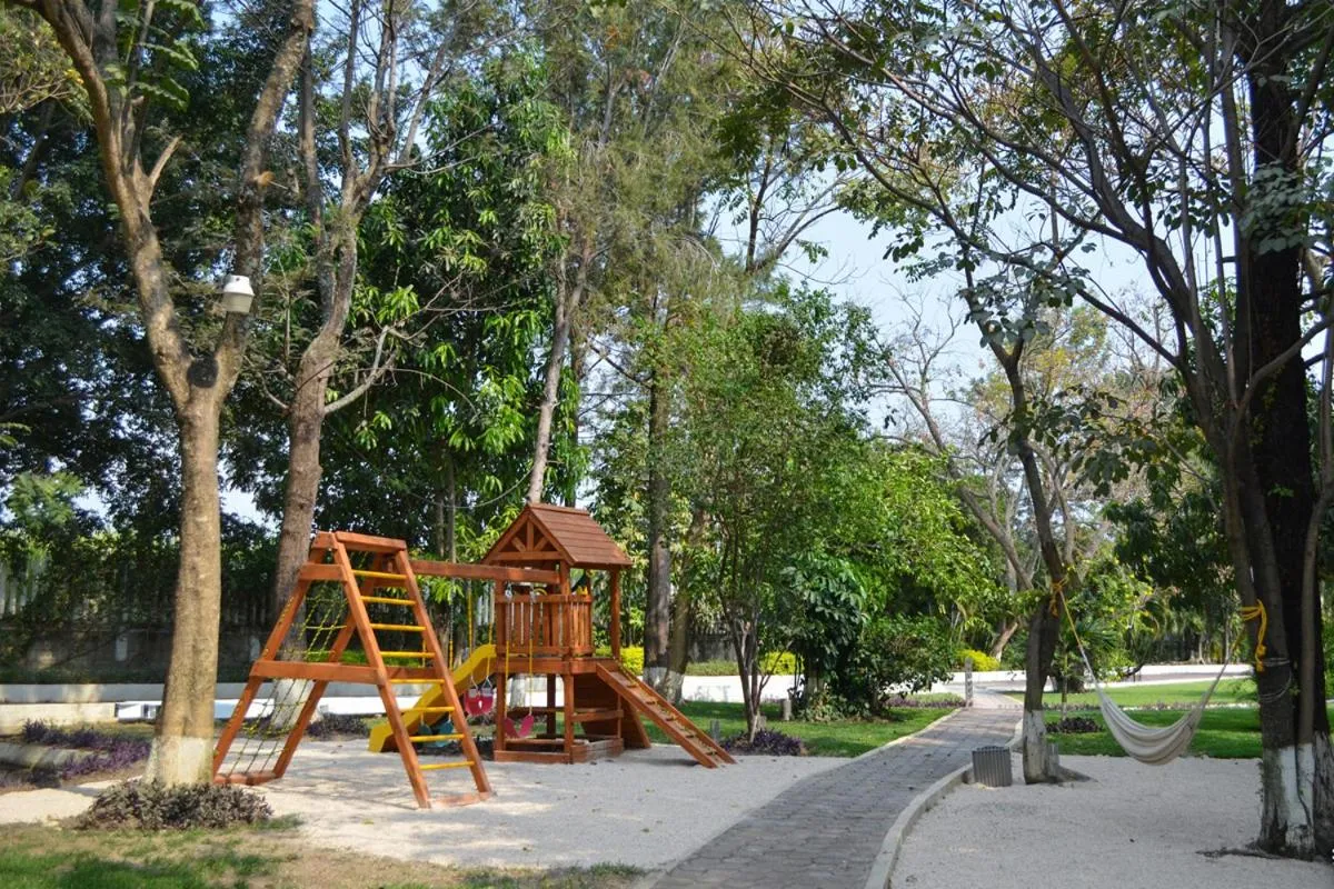 Children play ground in Rancho Macloy Hotel Spa & Social Events