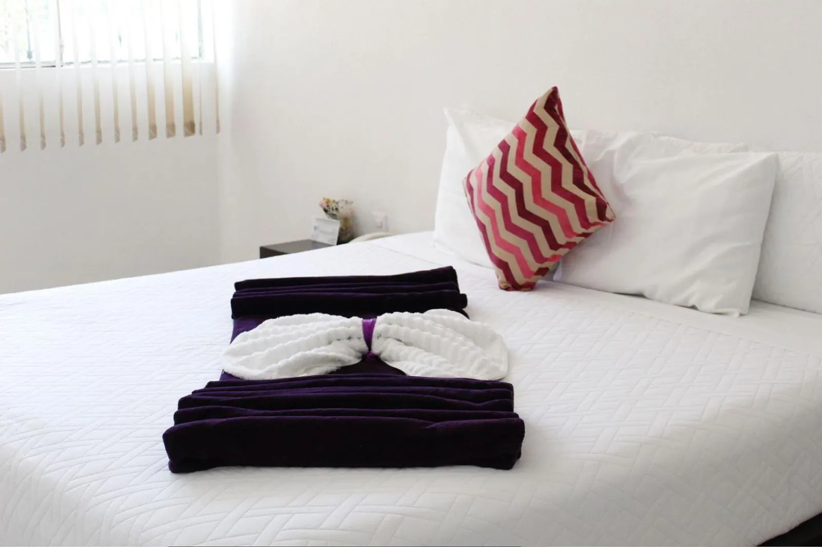 Bed in Rancho Macloy Hotel Spa & Social Events