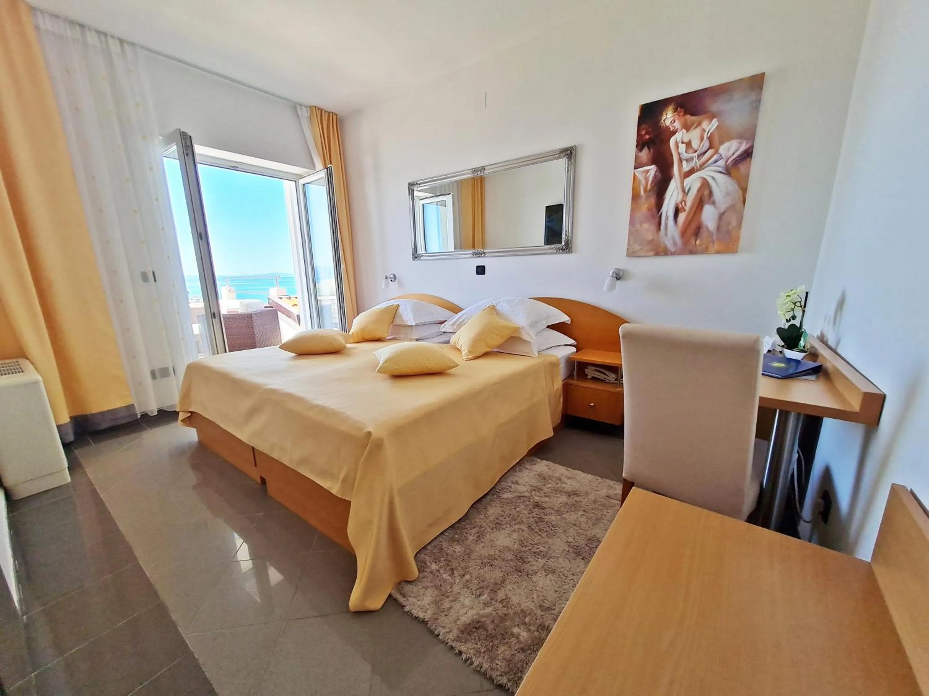 Bedroom, Bed in Hotel Sunce