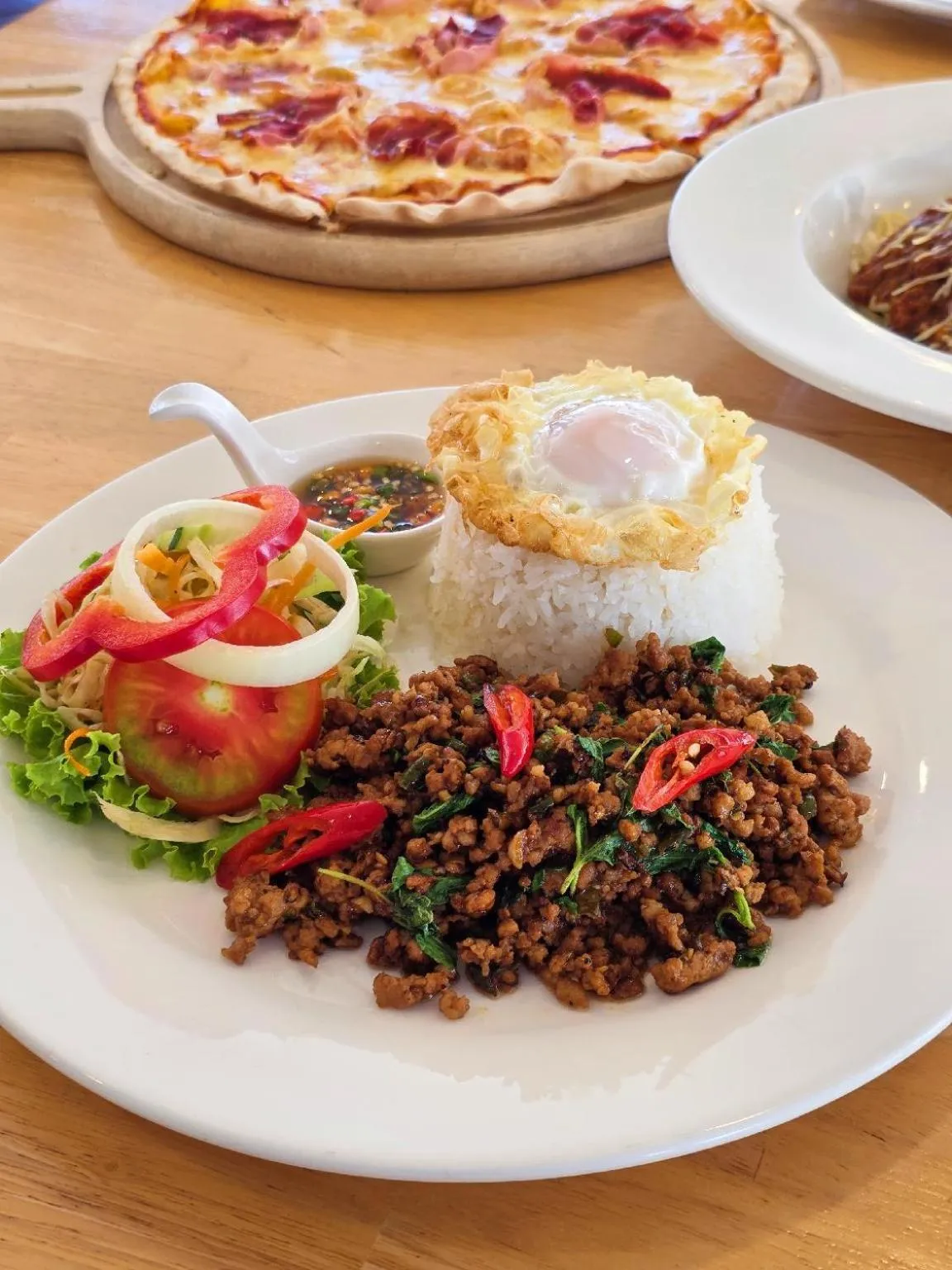 Food and drinks in GrandBlue Resort & Beachclub