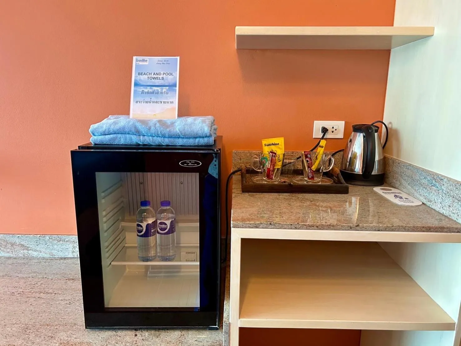 Coffee/tea facilities in GrandBlue Resort & Beachclub