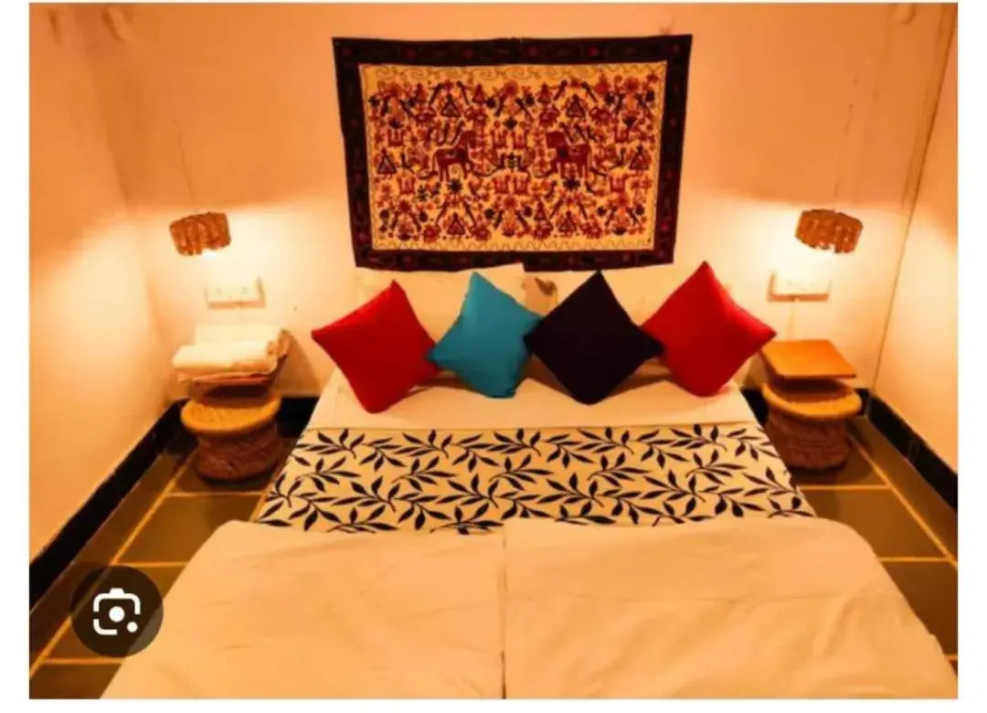 Deluxe Private A/C Room with Shared Bathroom in goSTOPS Udaipur Deluxe Private A/C Room with Shared Bathroom in goSTOPS Udaipur