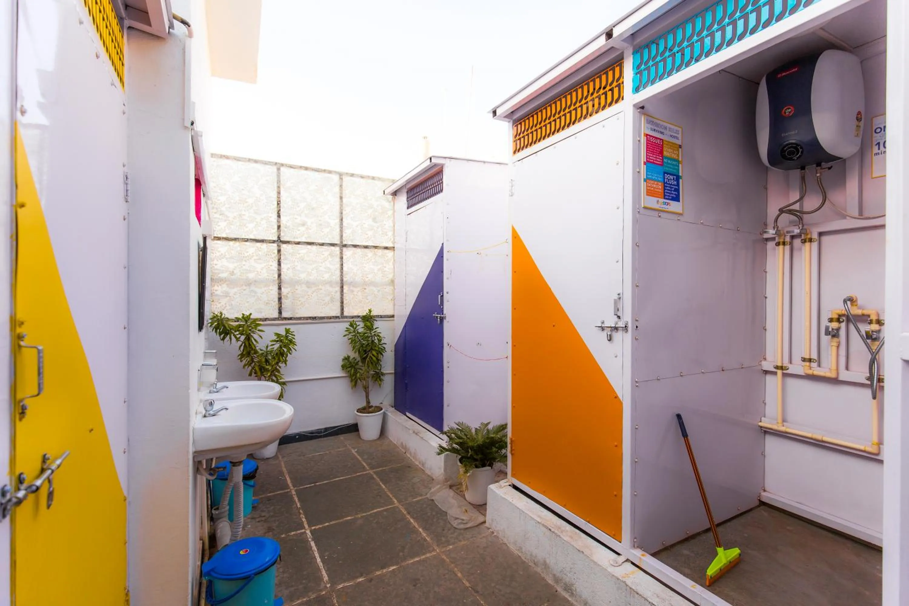 Bathroom in goSTOPS Udaipur
