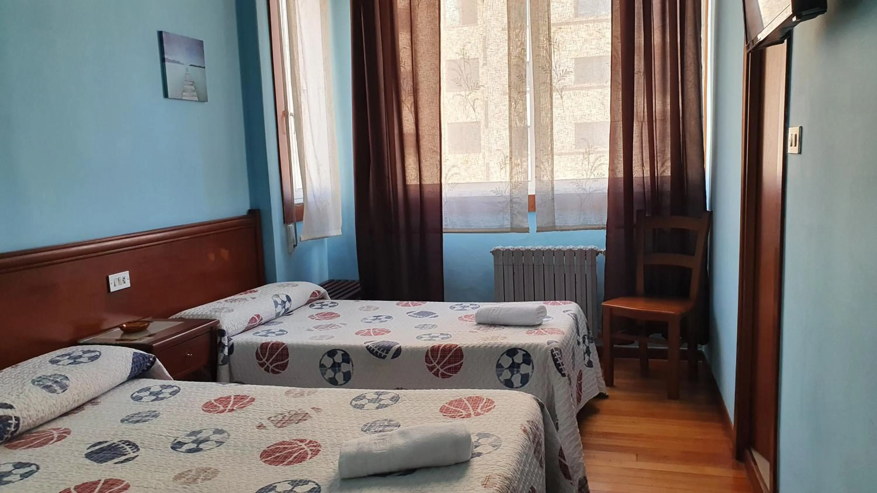 Spring, Bed in Pensión Residencia Buenos Aires