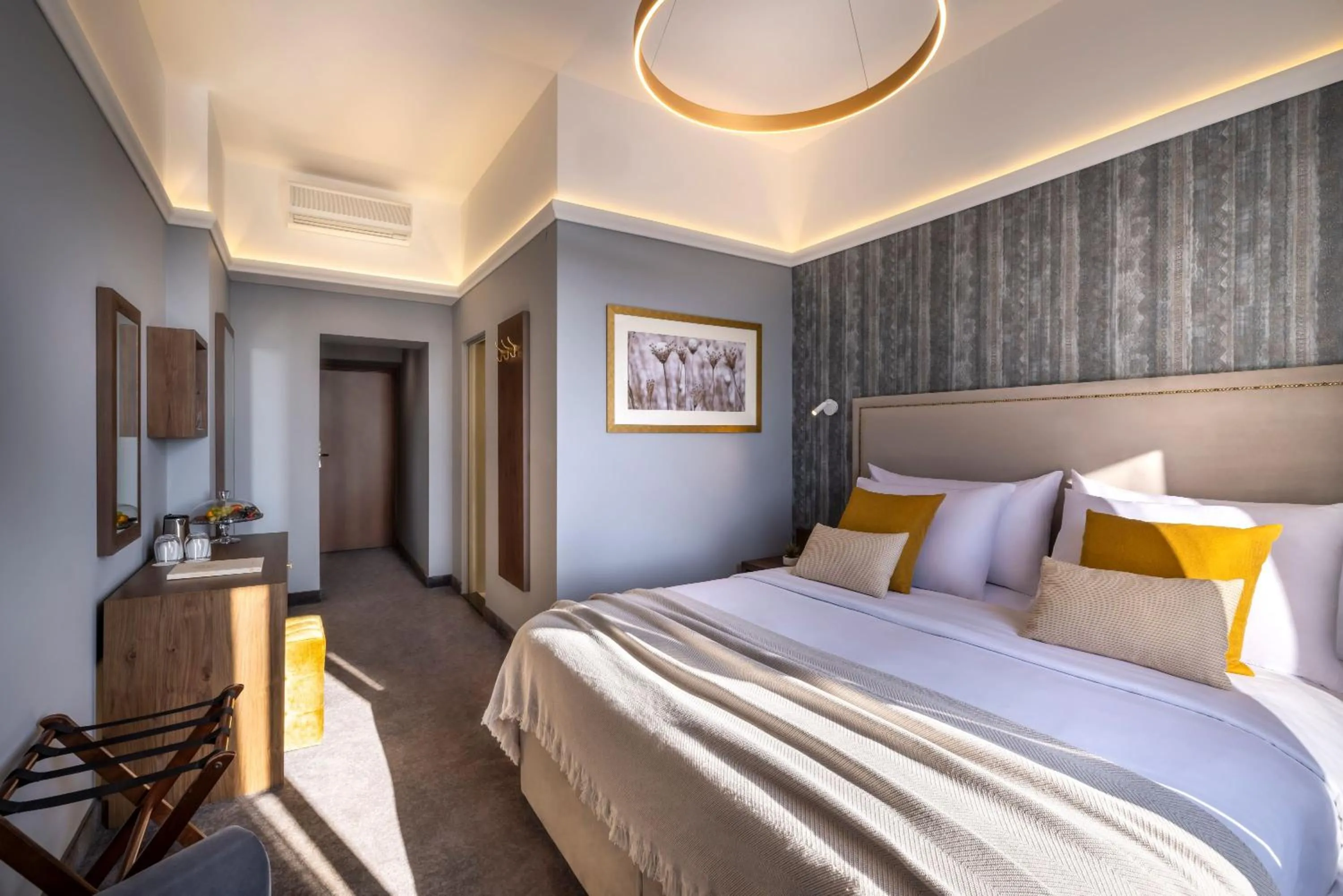 Photo of the whole room, Bed in Imperial Heritage Hotel, Valamar Collection