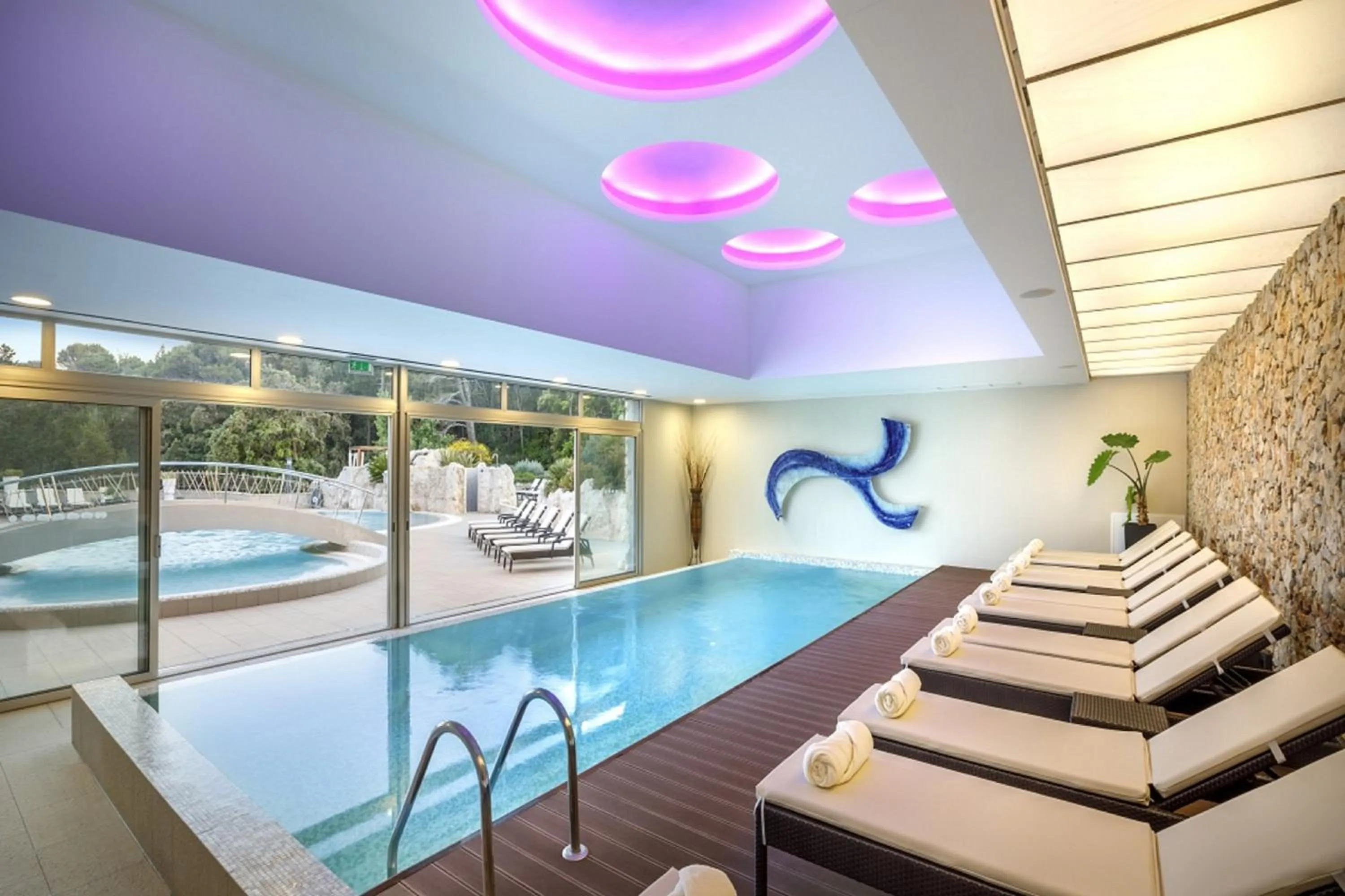 Swimming pool in Imperial Heritage Hotel, Valamar Collection