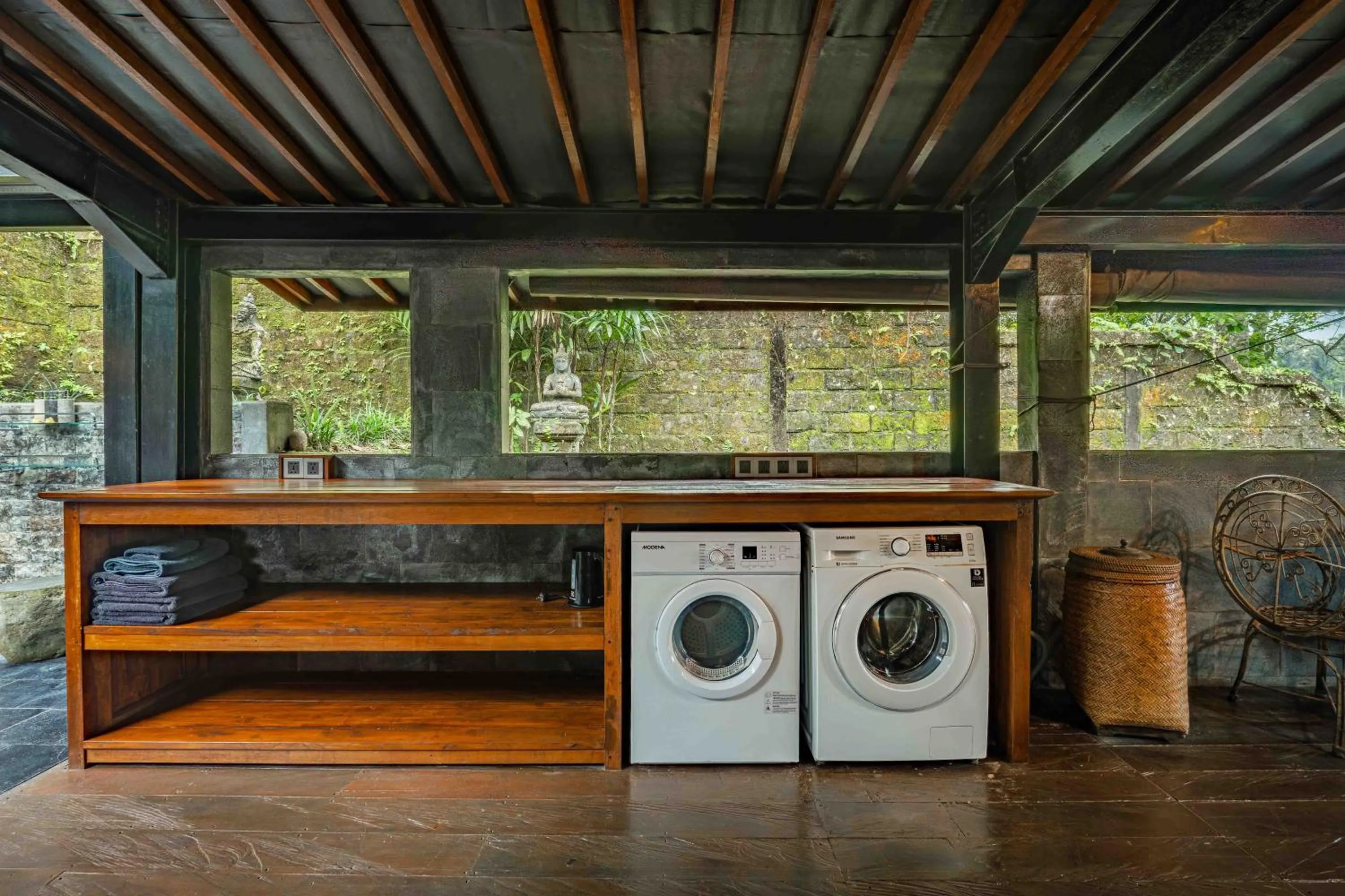 washing machine in Alassari Plantation