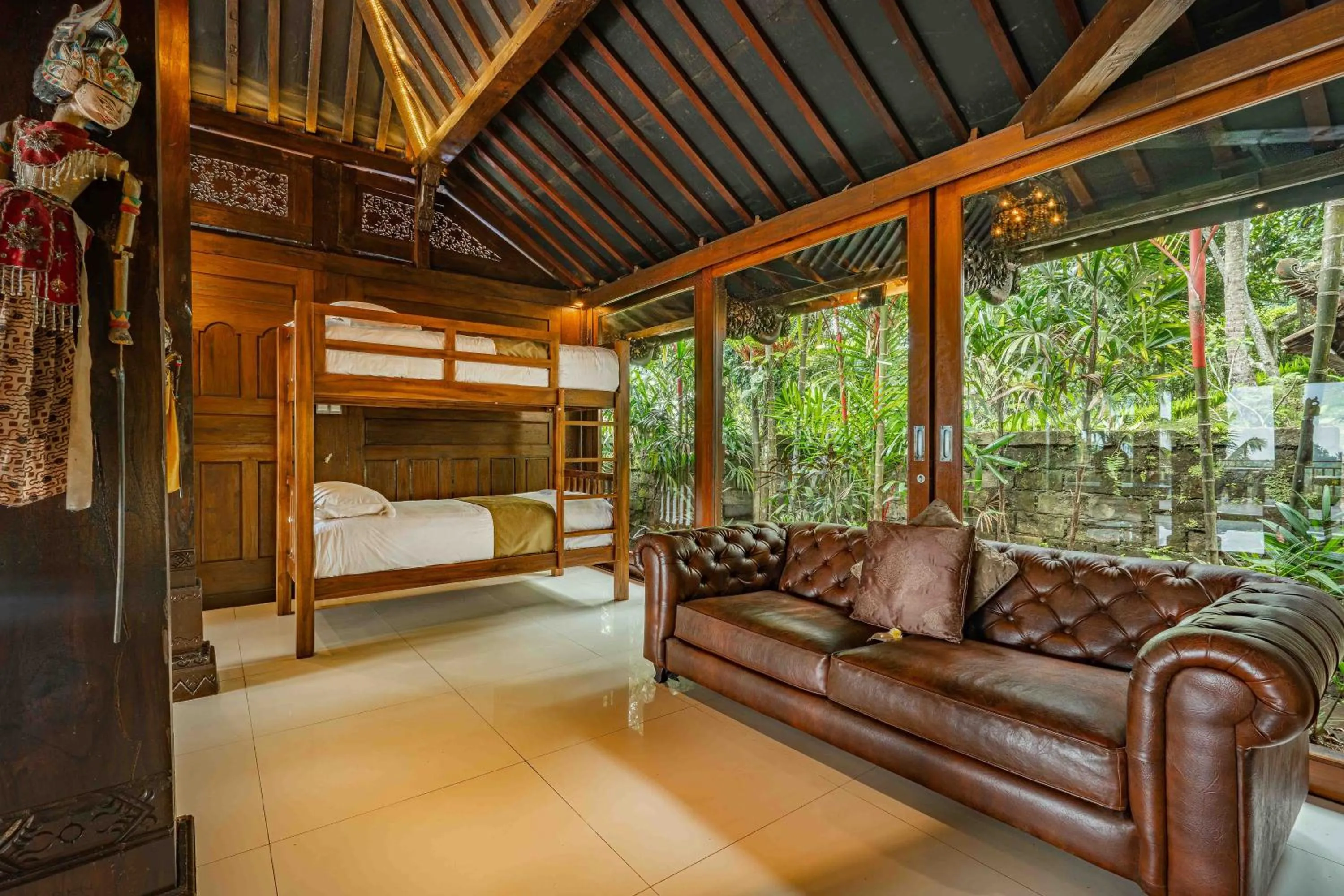 Seating area in Alassari Plantation