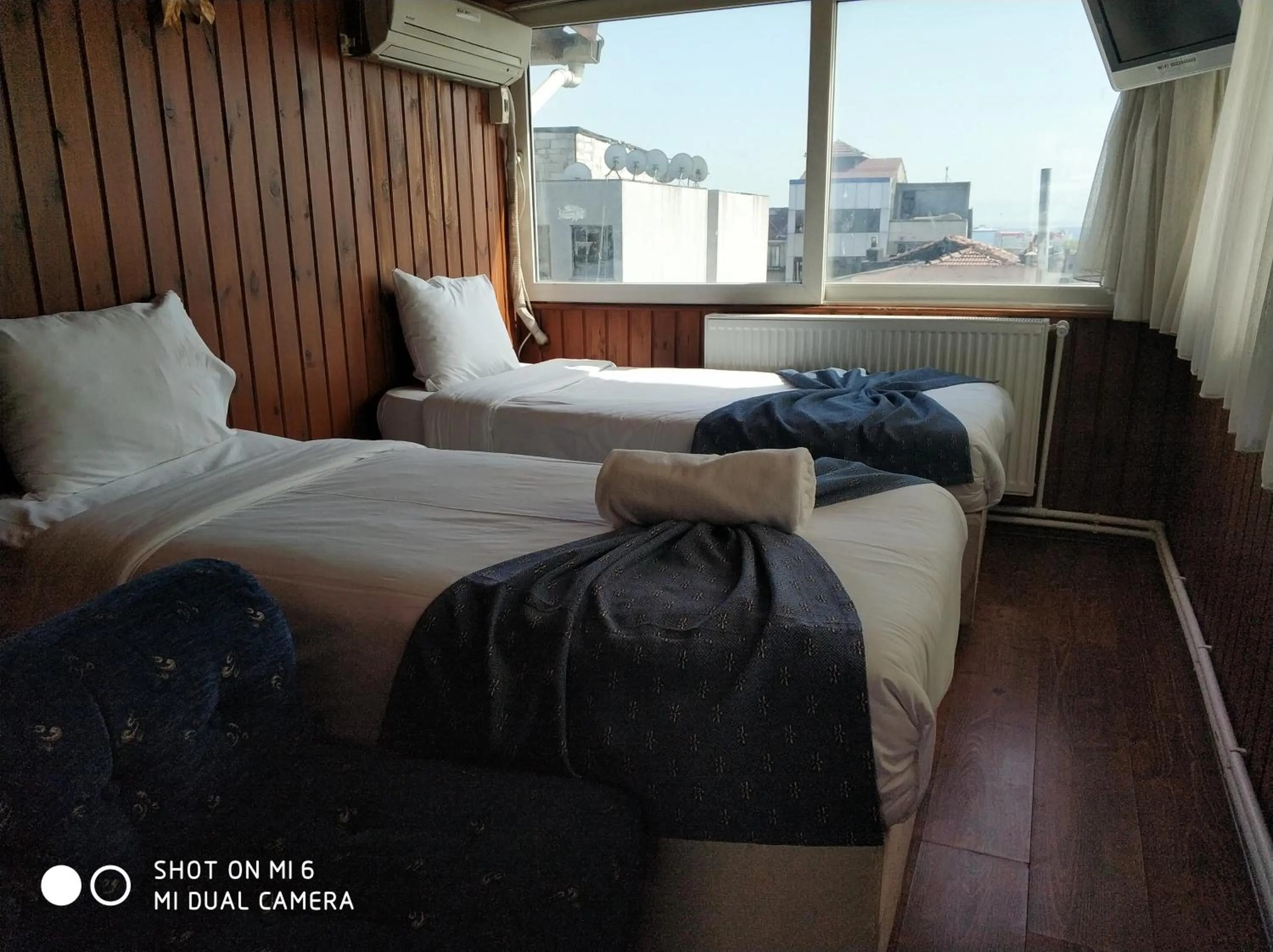 Photo of the whole room, Bed in Hotel Akkus