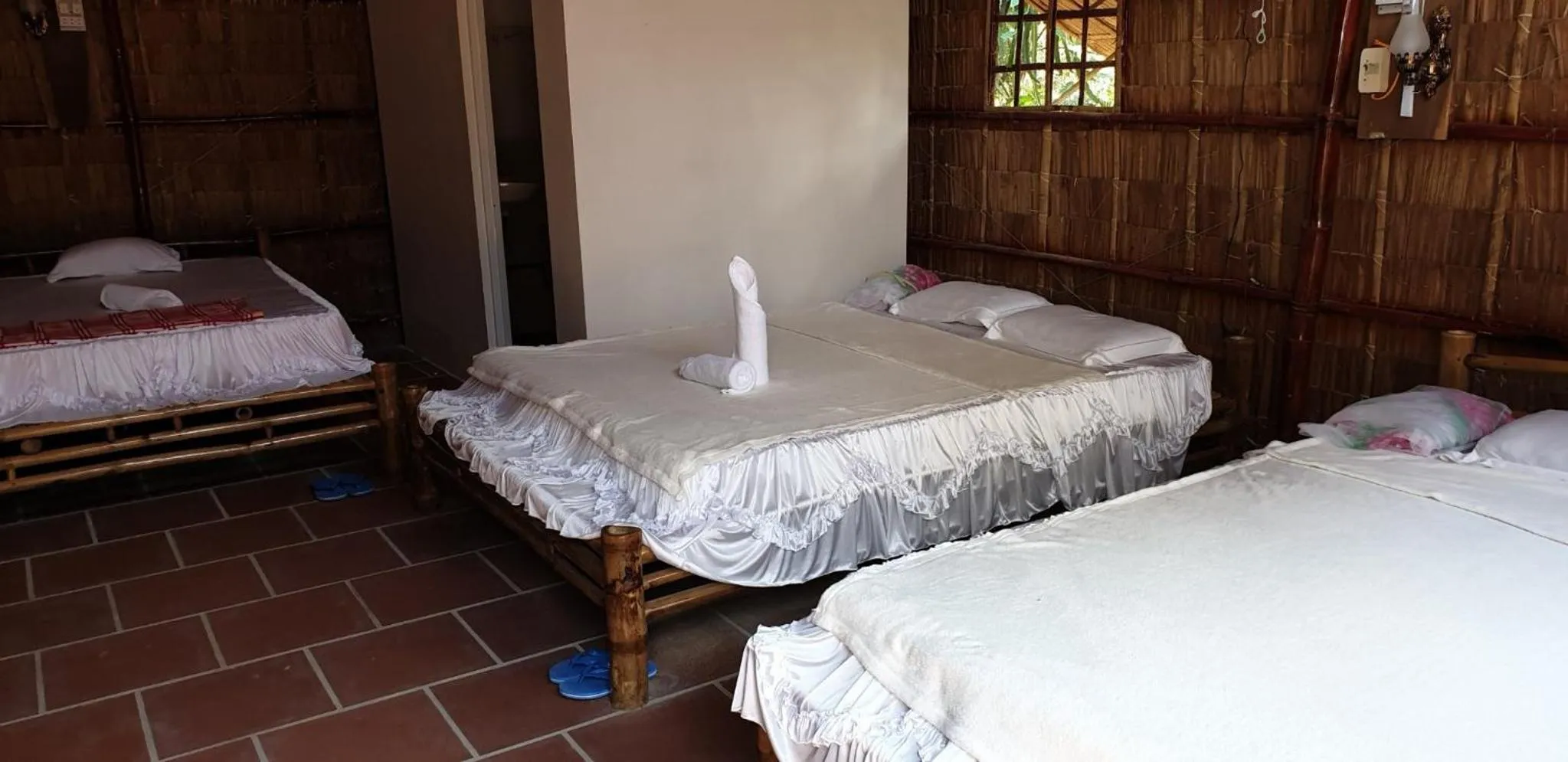 Bed in Chau Doc Homestay