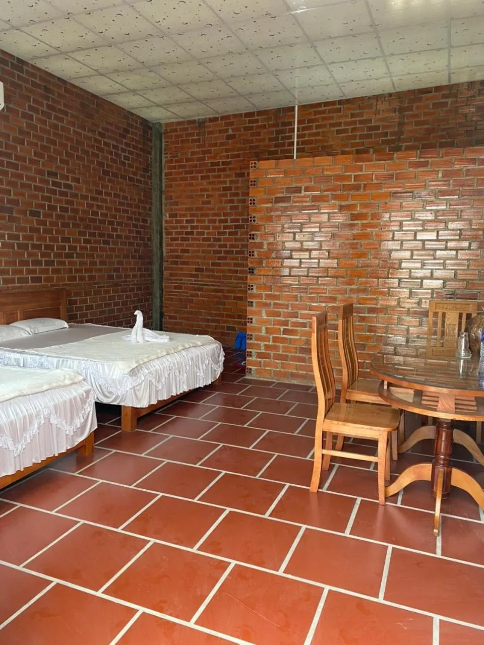 Bed in Chau Doc Homestay