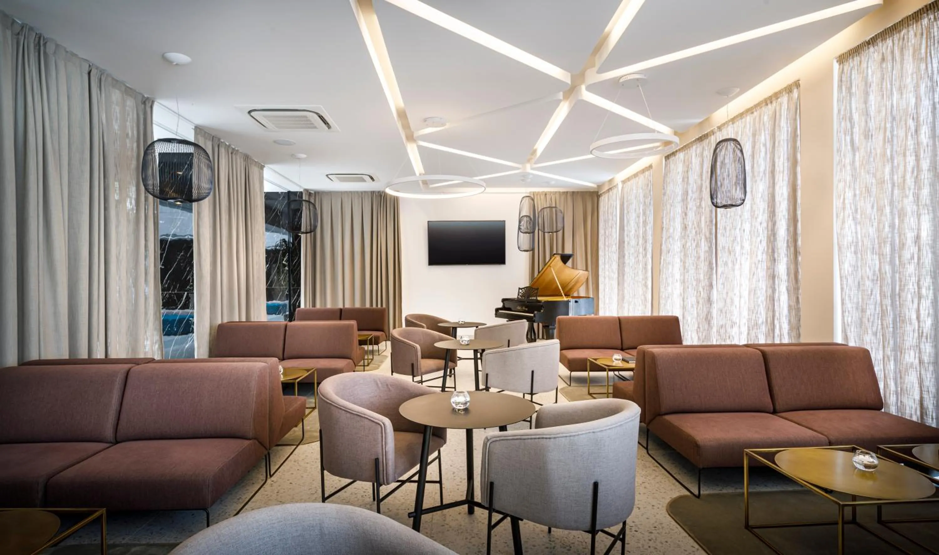 Lounge or bar in Valamar Carolina Hotel & Villas