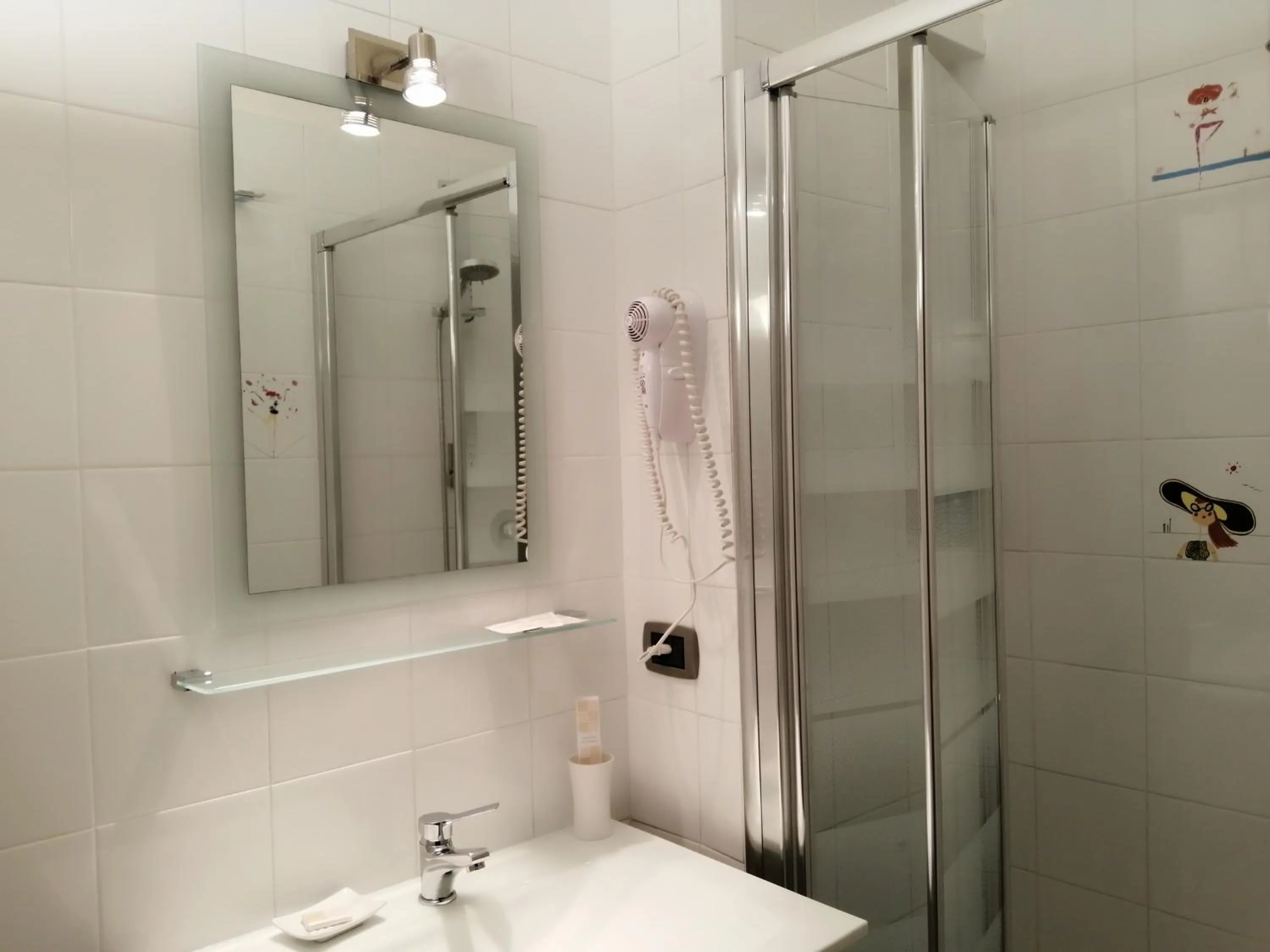 Shower in B&B Carolina Napoli-Vomero