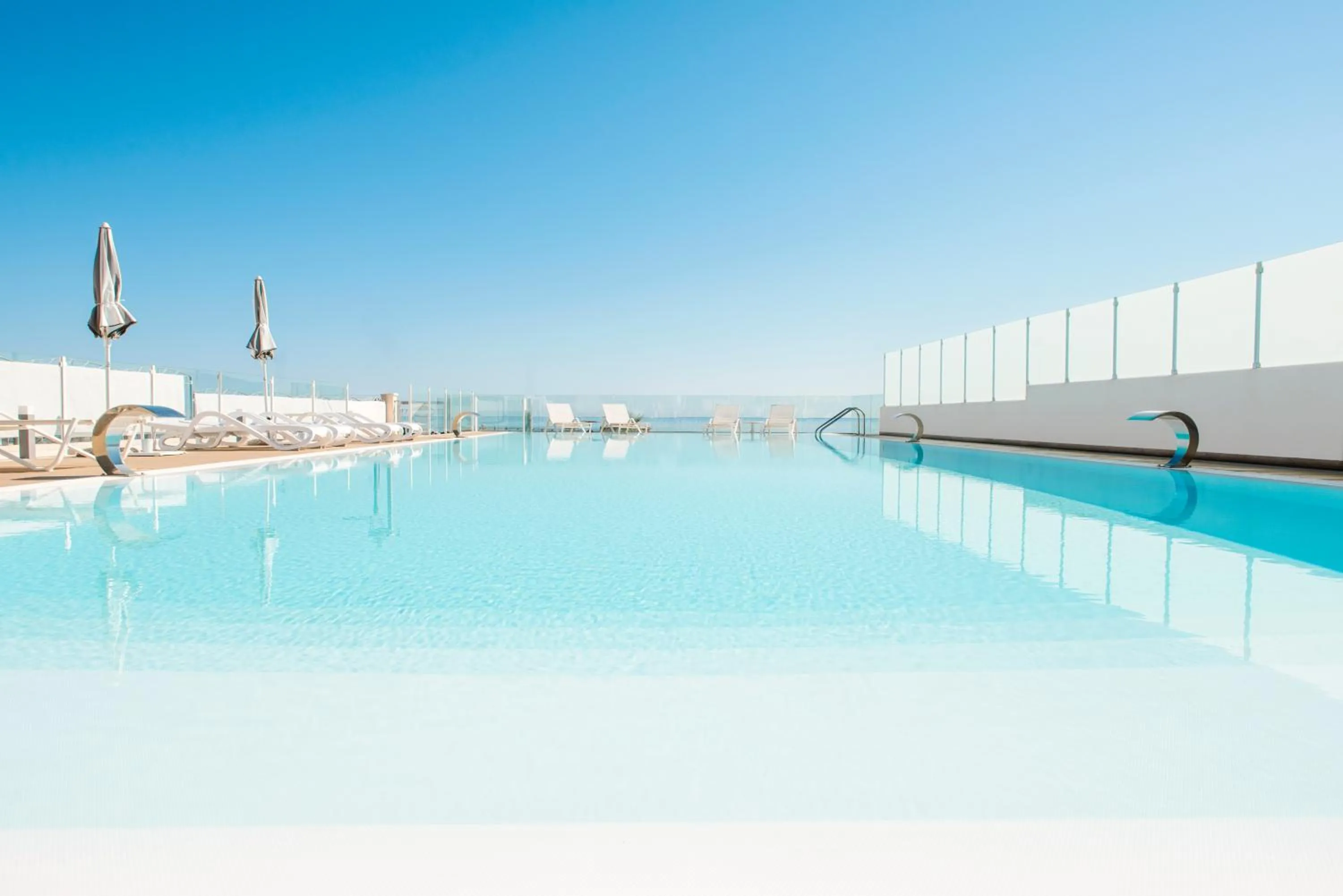 Swimming pool in Marina di Petrolo Hotel & SPA