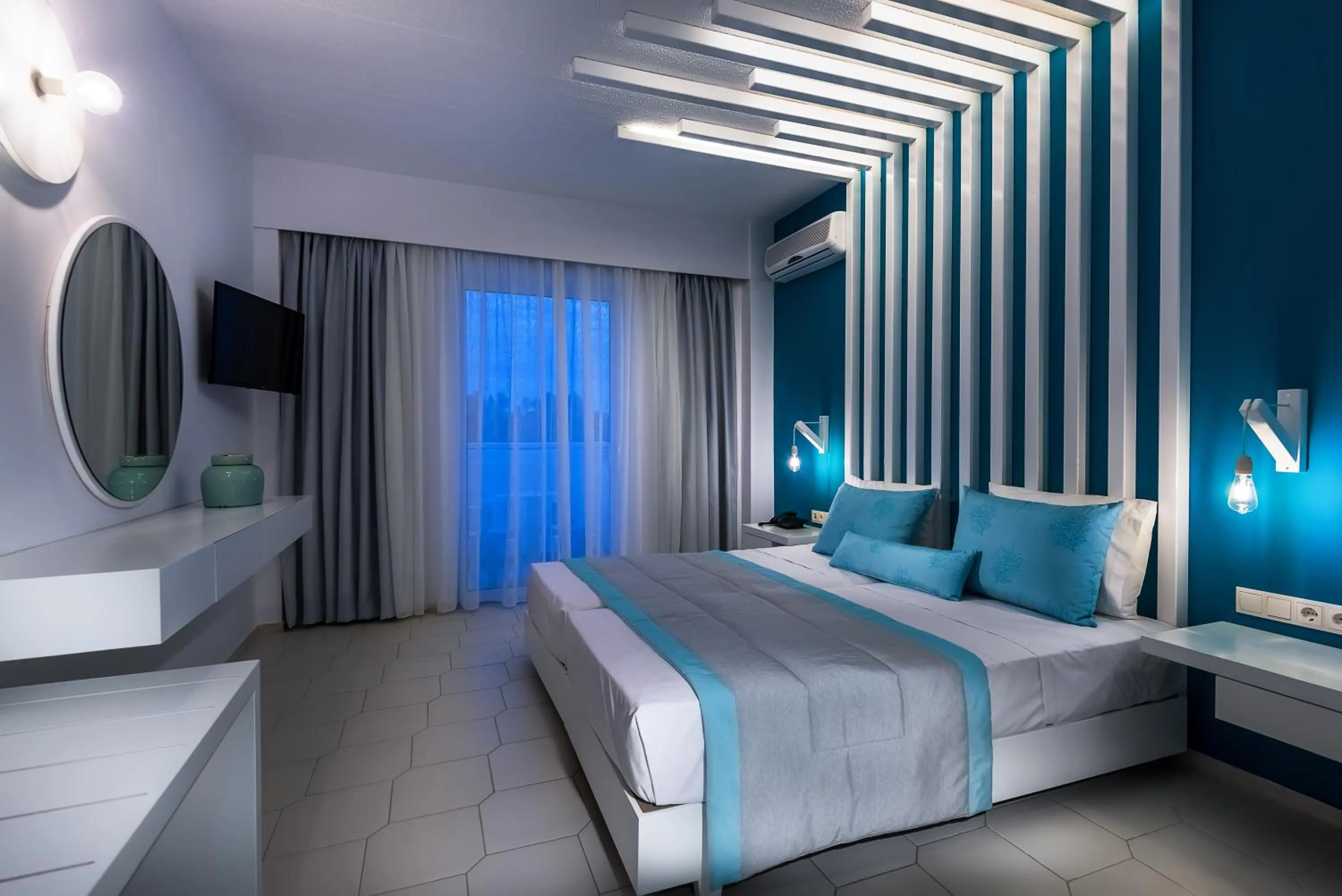 Photo of the whole room, Bed in Gaia in Style - Adults Only