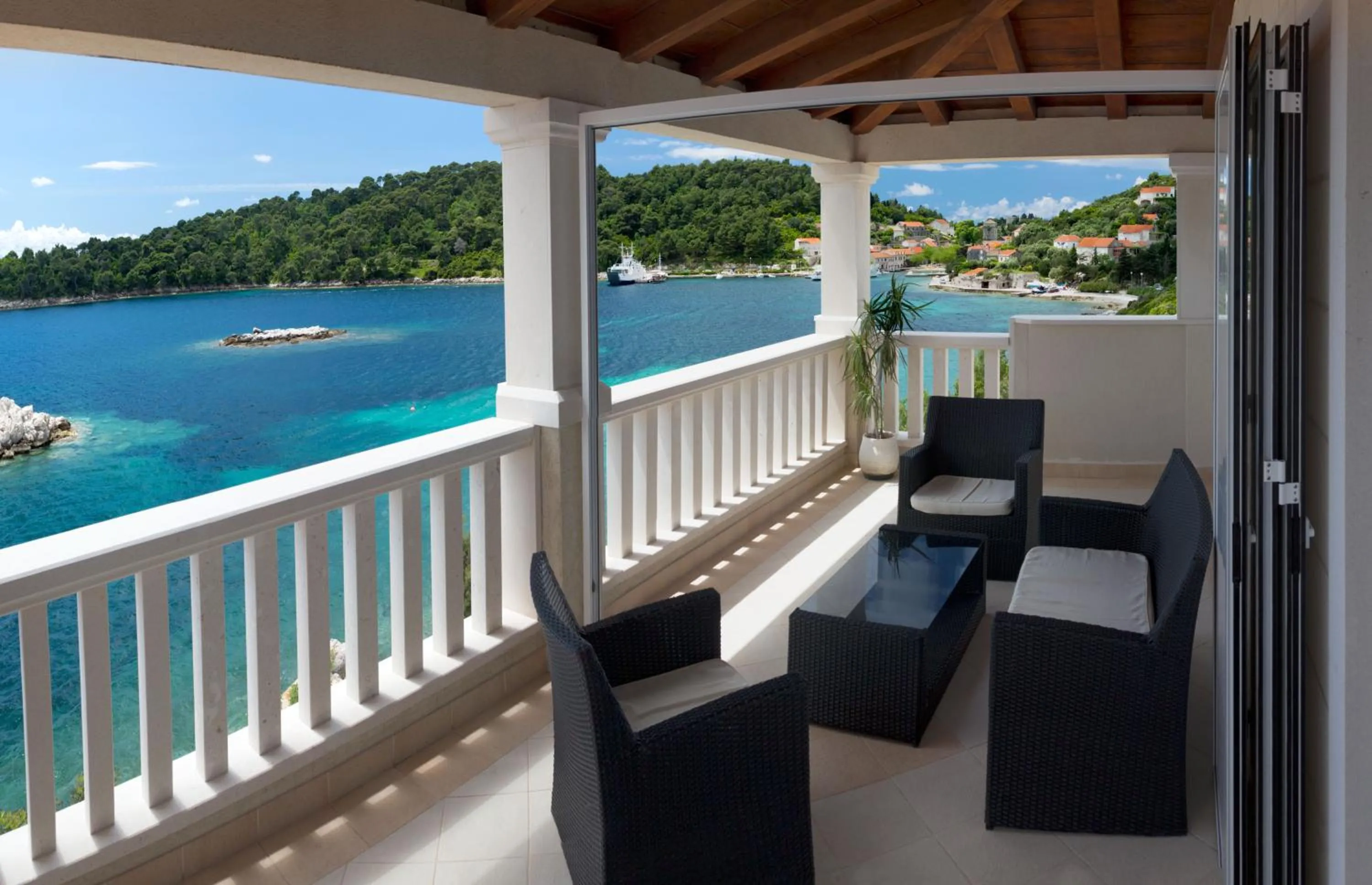 Property building in Hotel Bozica Dubrovnik Islands