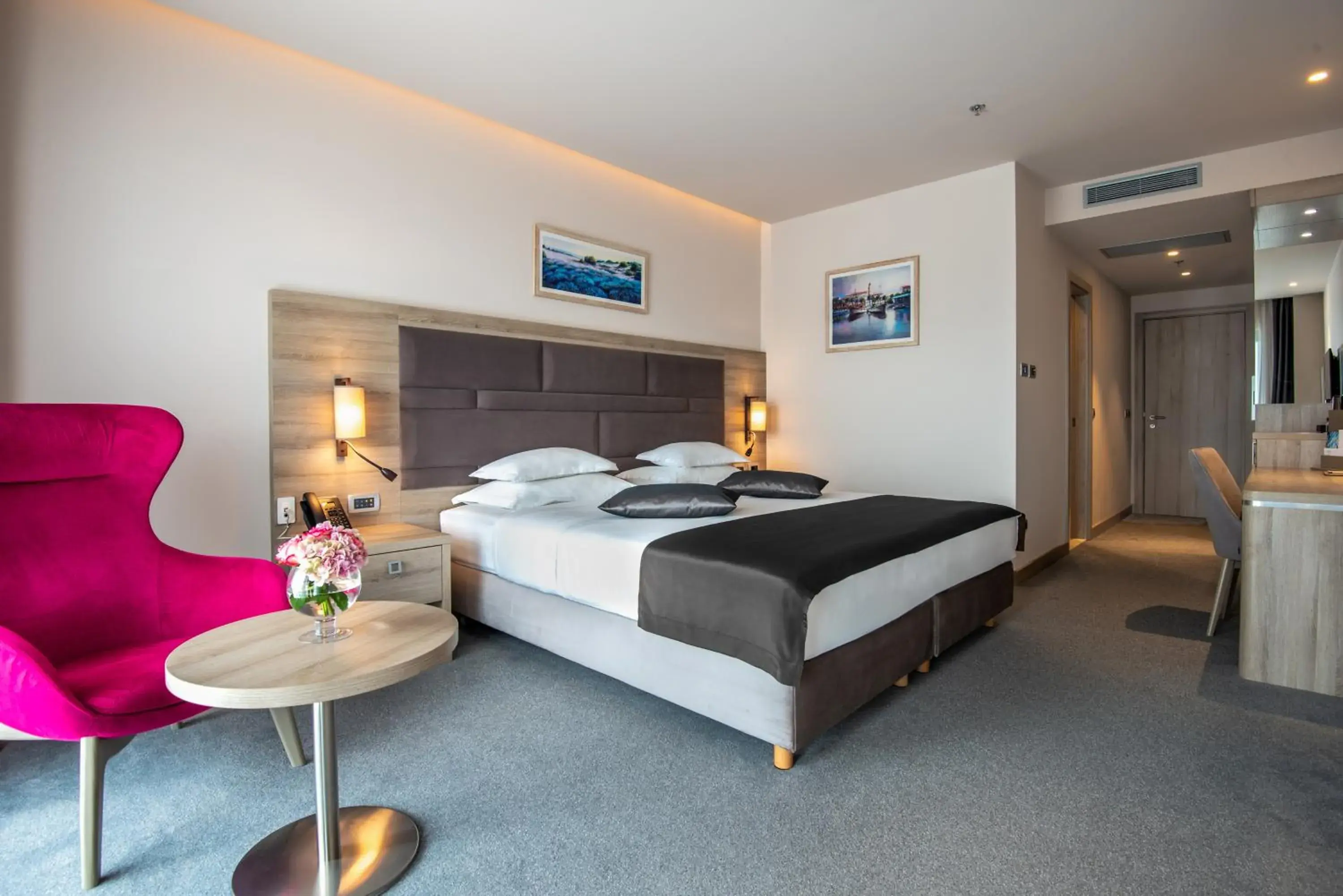 Superior Double or Twin Room with Balcony and Sea View - single occupancy in Hotel Plaža Duće Superior Double or Twin Room with Balcony and Sea View - single occupancy in Hotel Plaža Duće
