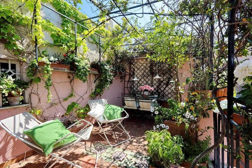 Spectacular Luxury Flat in Trastevere