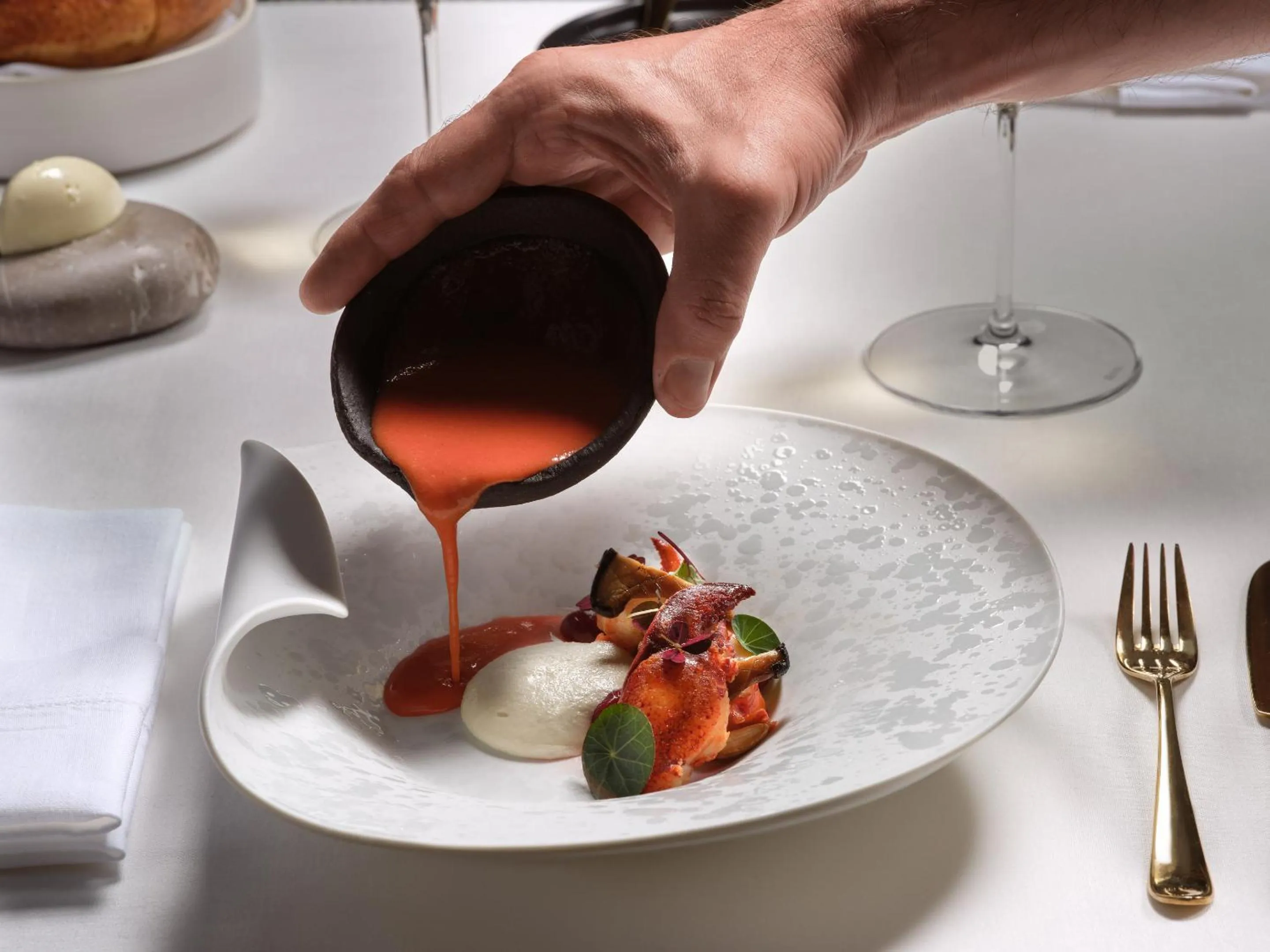 Food and drinks in Eagles Villas - Small Luxury Hotels of The World