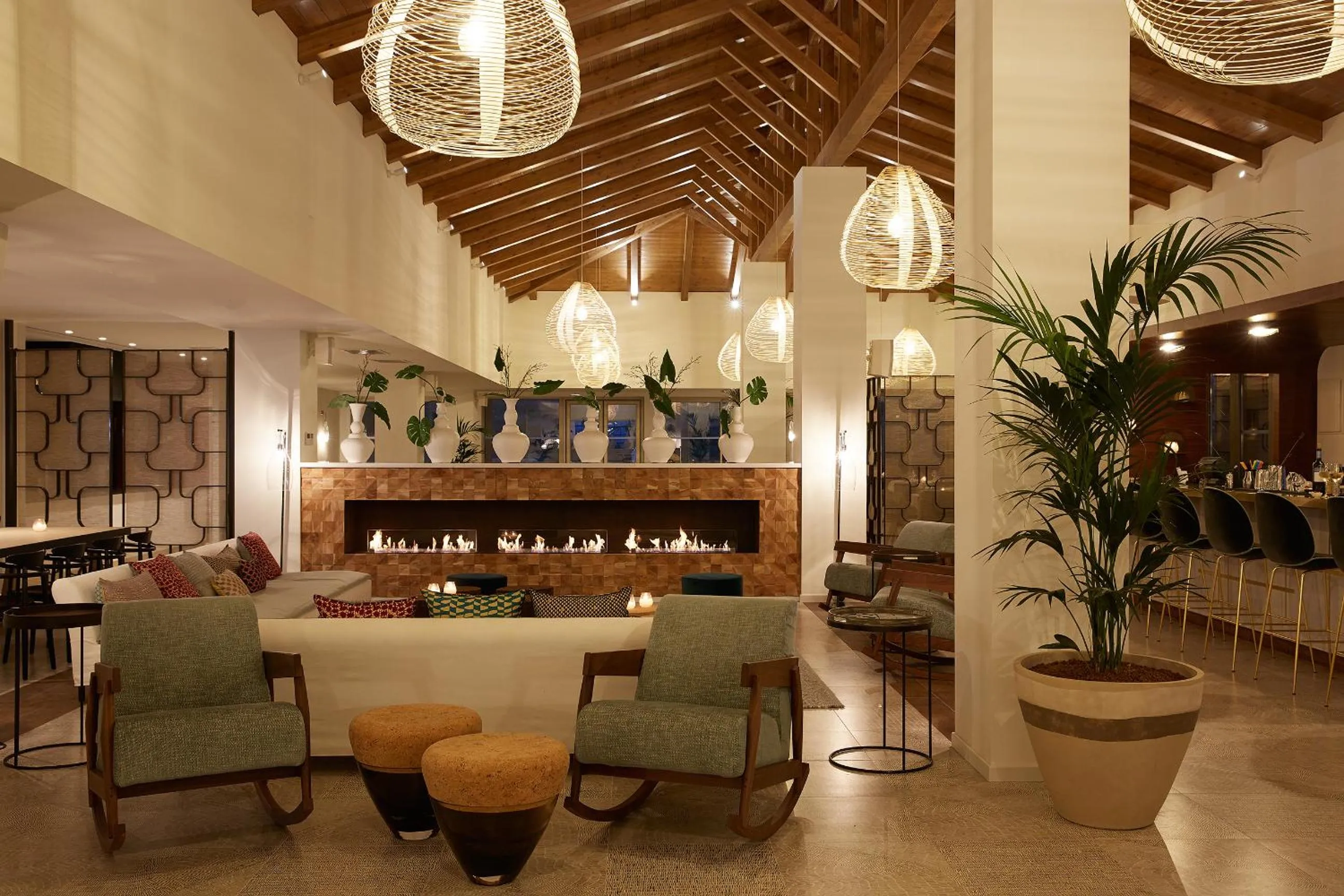 Lounge or bar in Eagles Villas - Small Luxury Hotels of The World