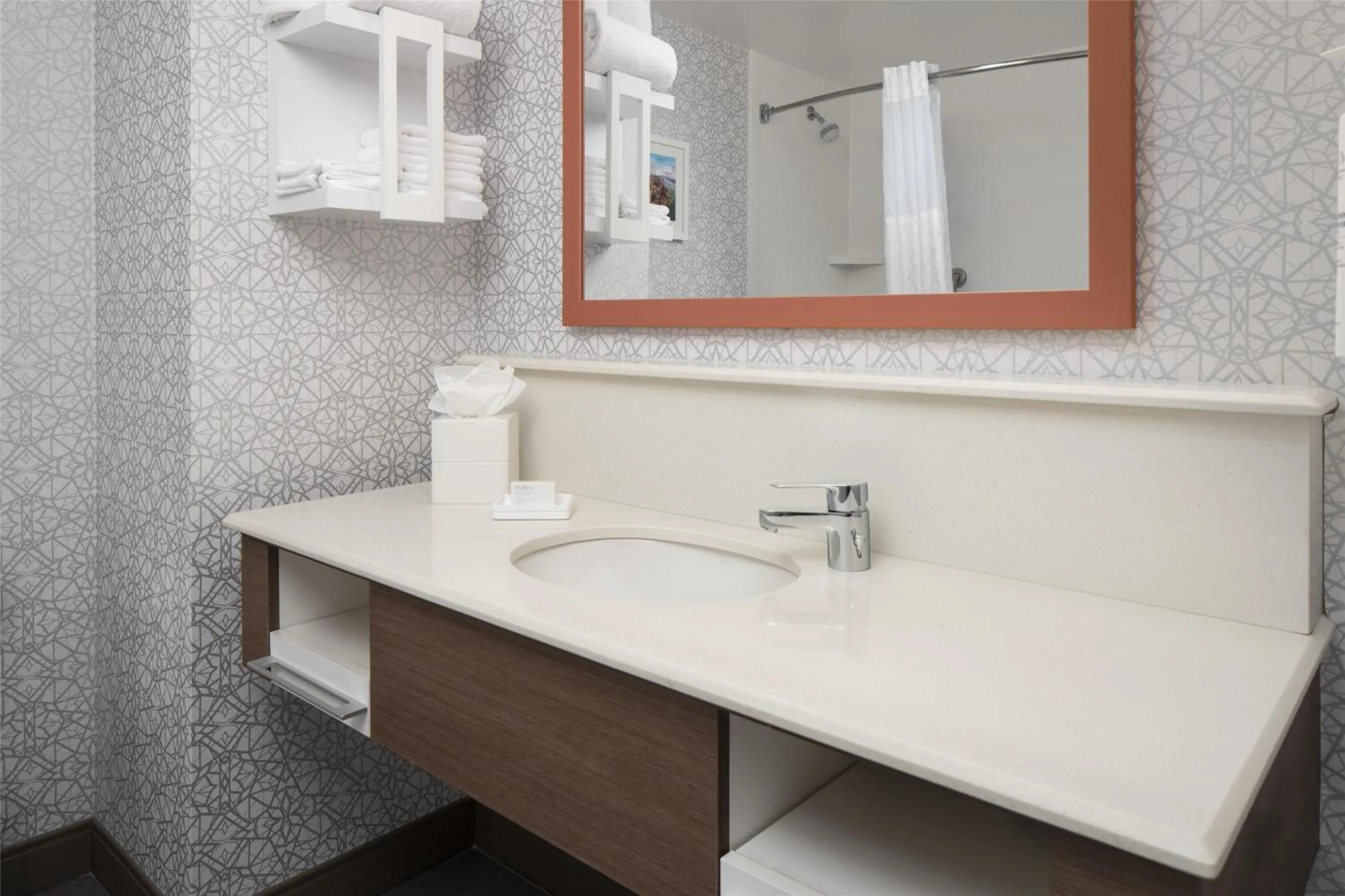 Bathroom in Hampton Inn & Suites Yonkers - Westchester