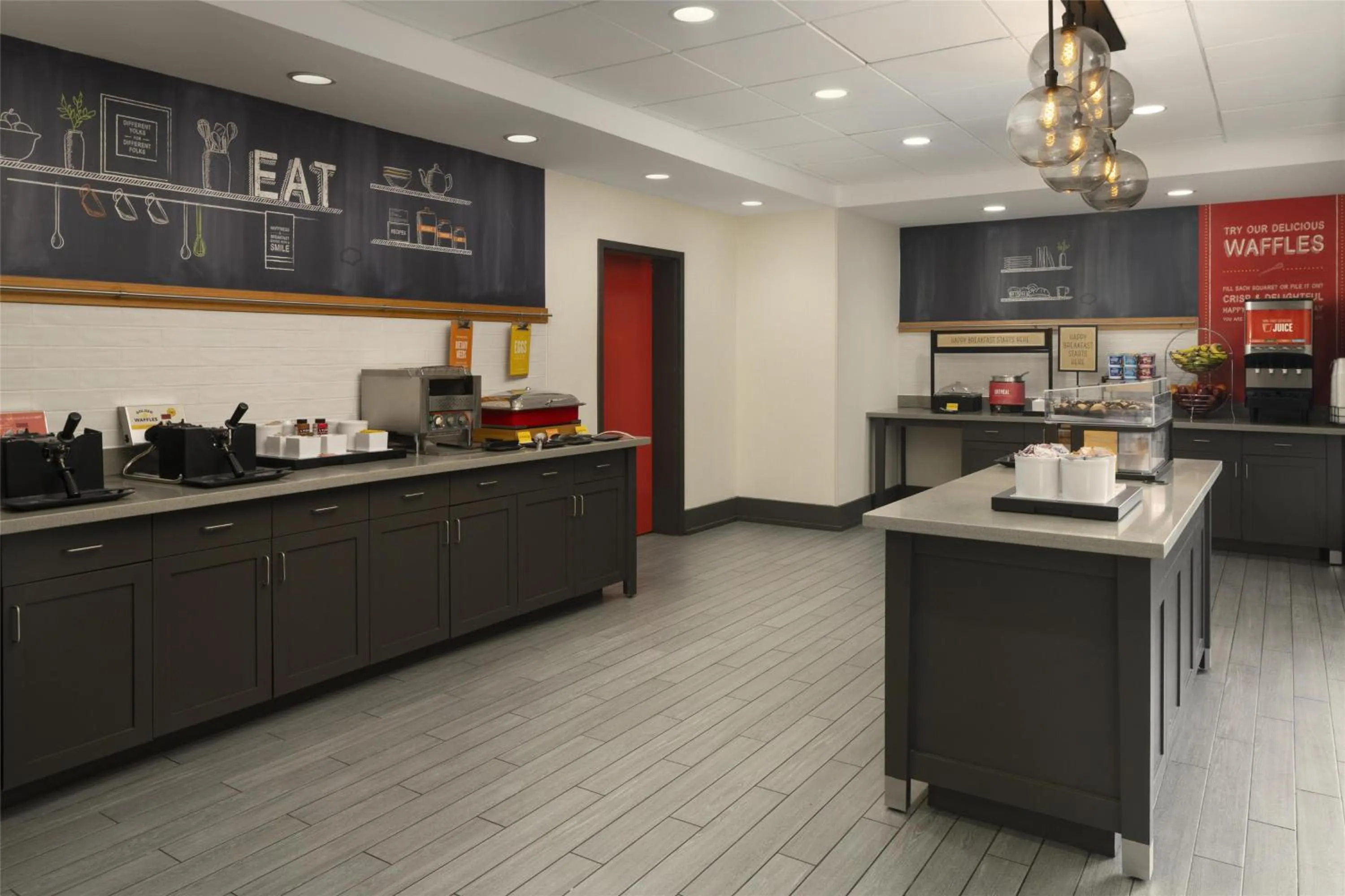 Breakfast in Hampton Inn & Suites Yonkers - Westchester