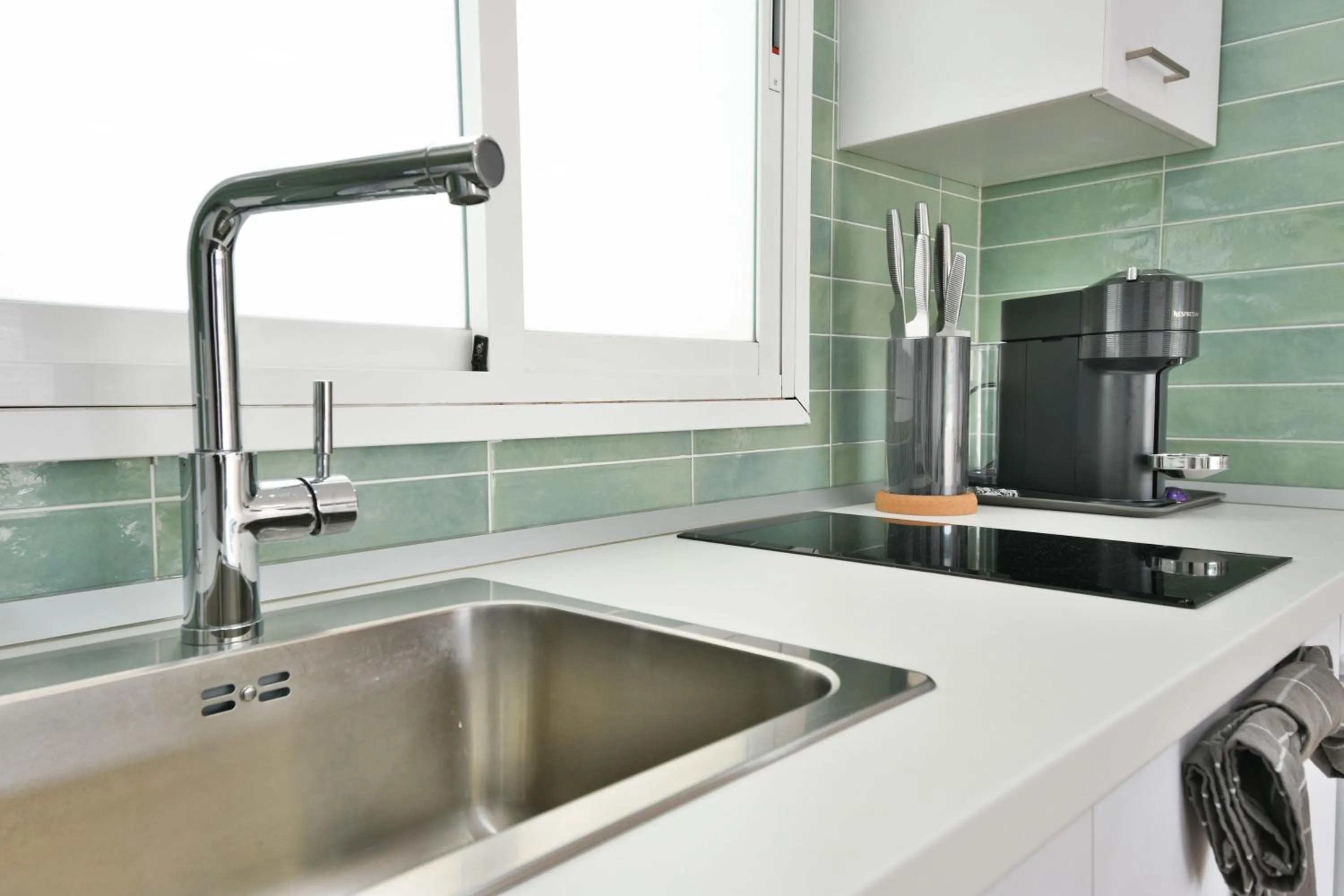 Kitchen or kitchenette in Palm Suites