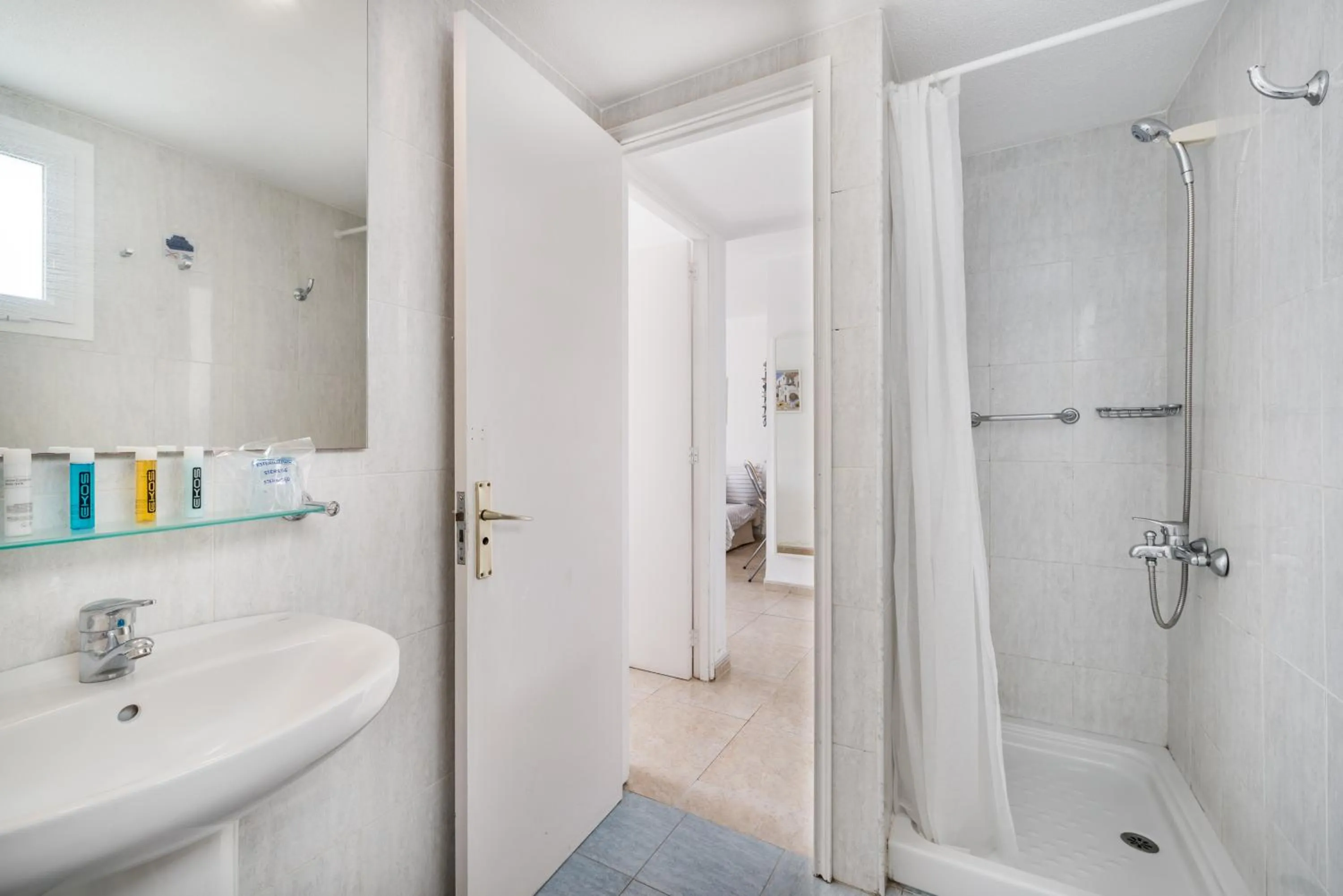 Bathroom in Calypso Oasis Apartments