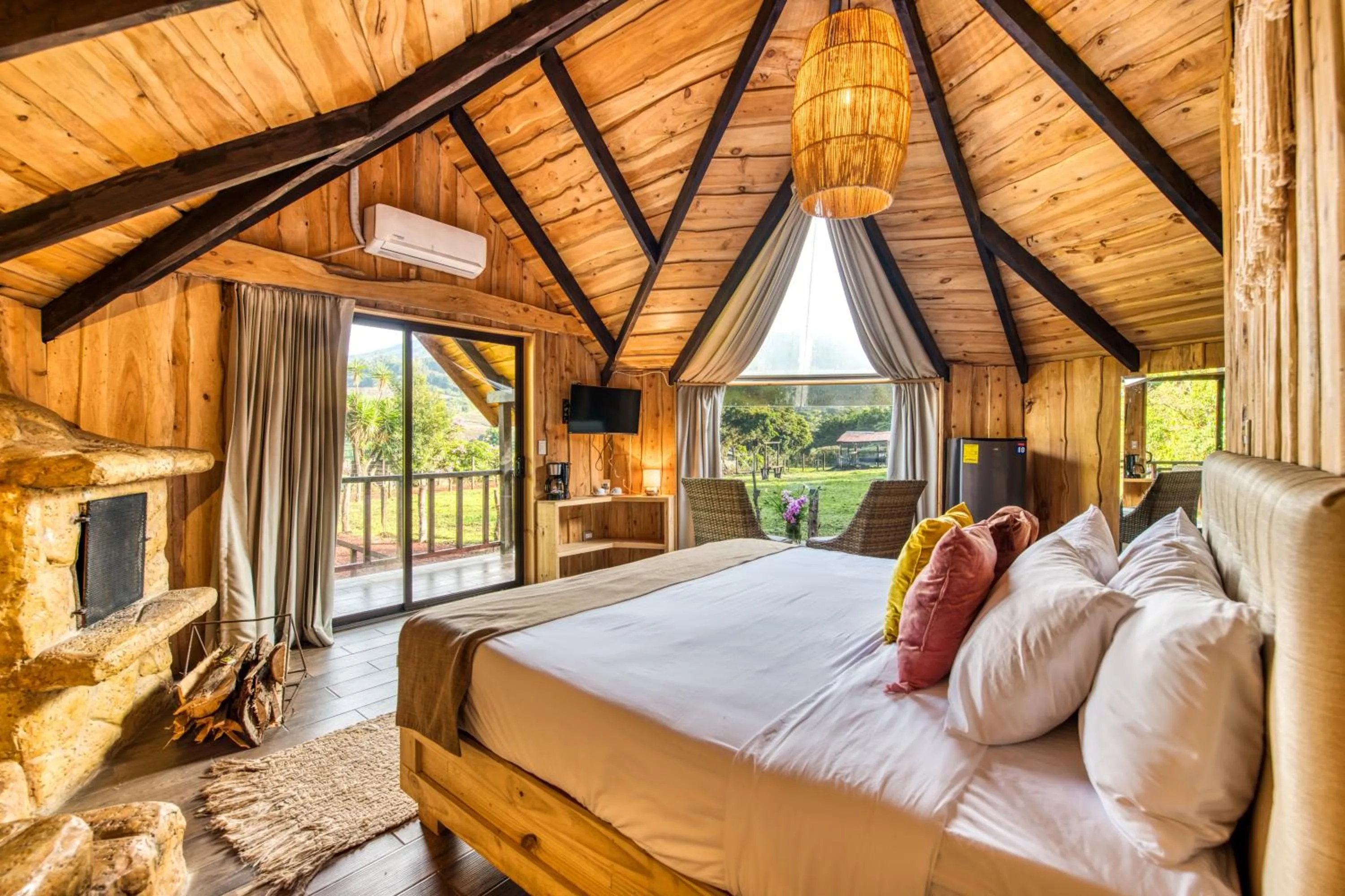 Bed in Hotel & Spa Escondite de la Montaña