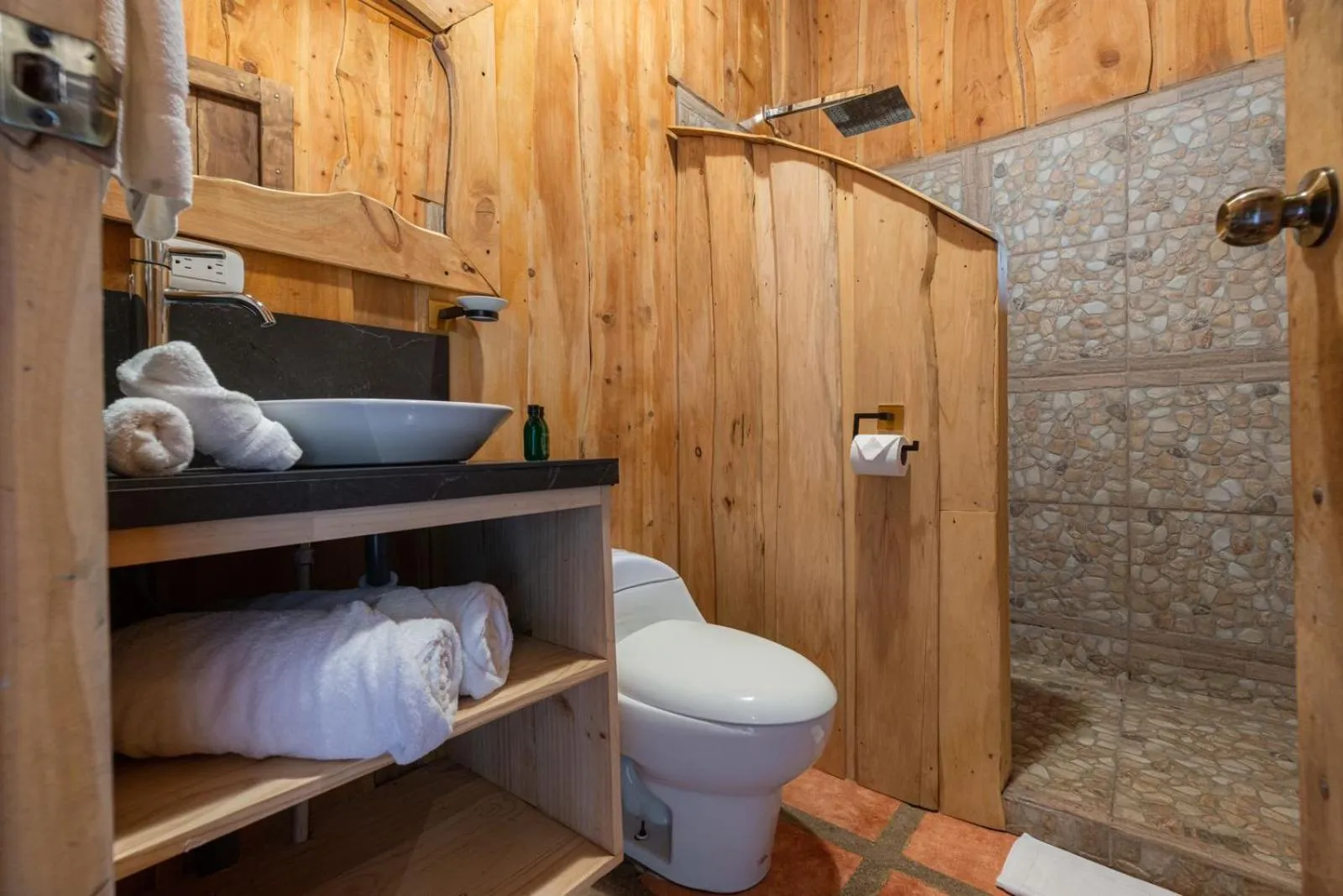 Bathroom in Hotel & Spa Escondite de la Montaña