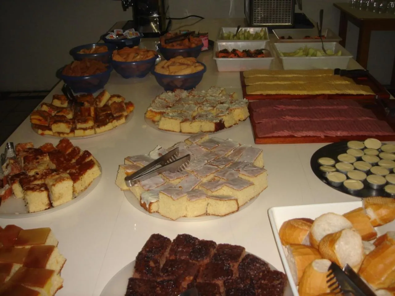 Buffet breakfast in Hotel Piacenza