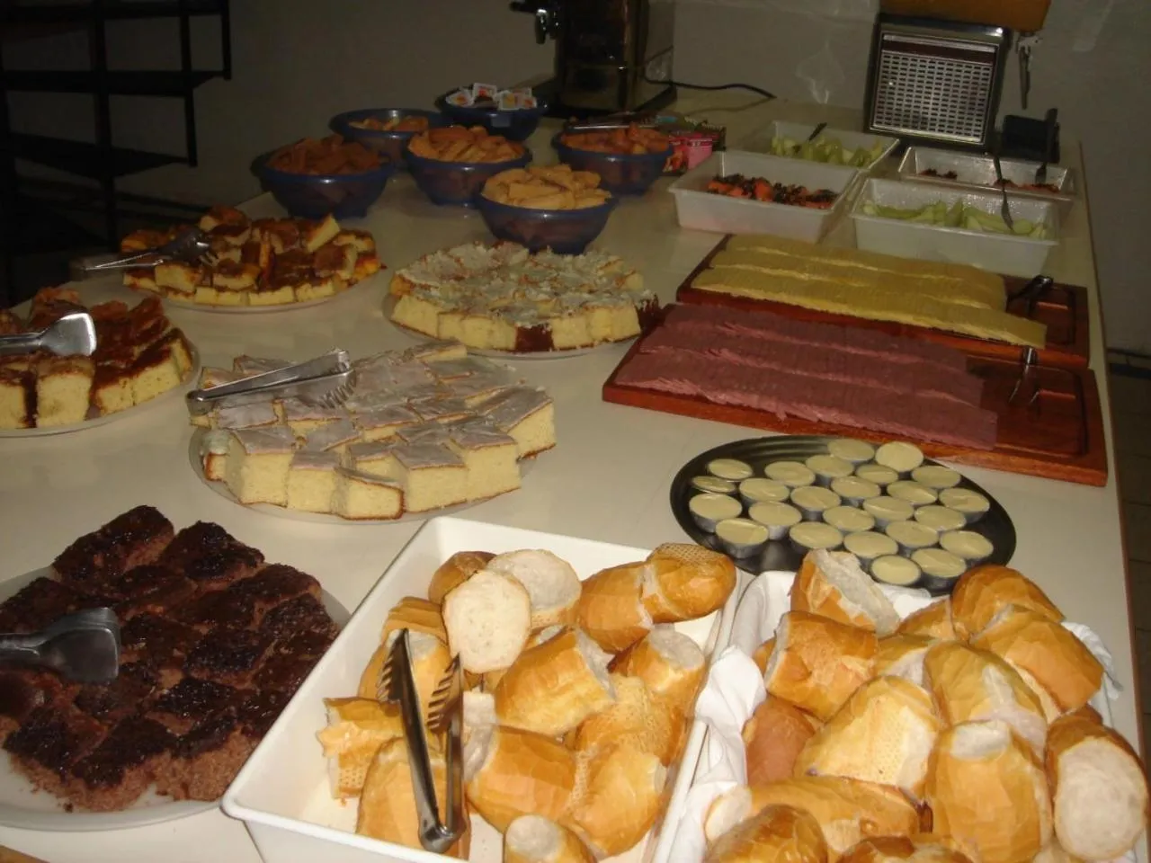 Buffet breakfast in Hotel Piacenza