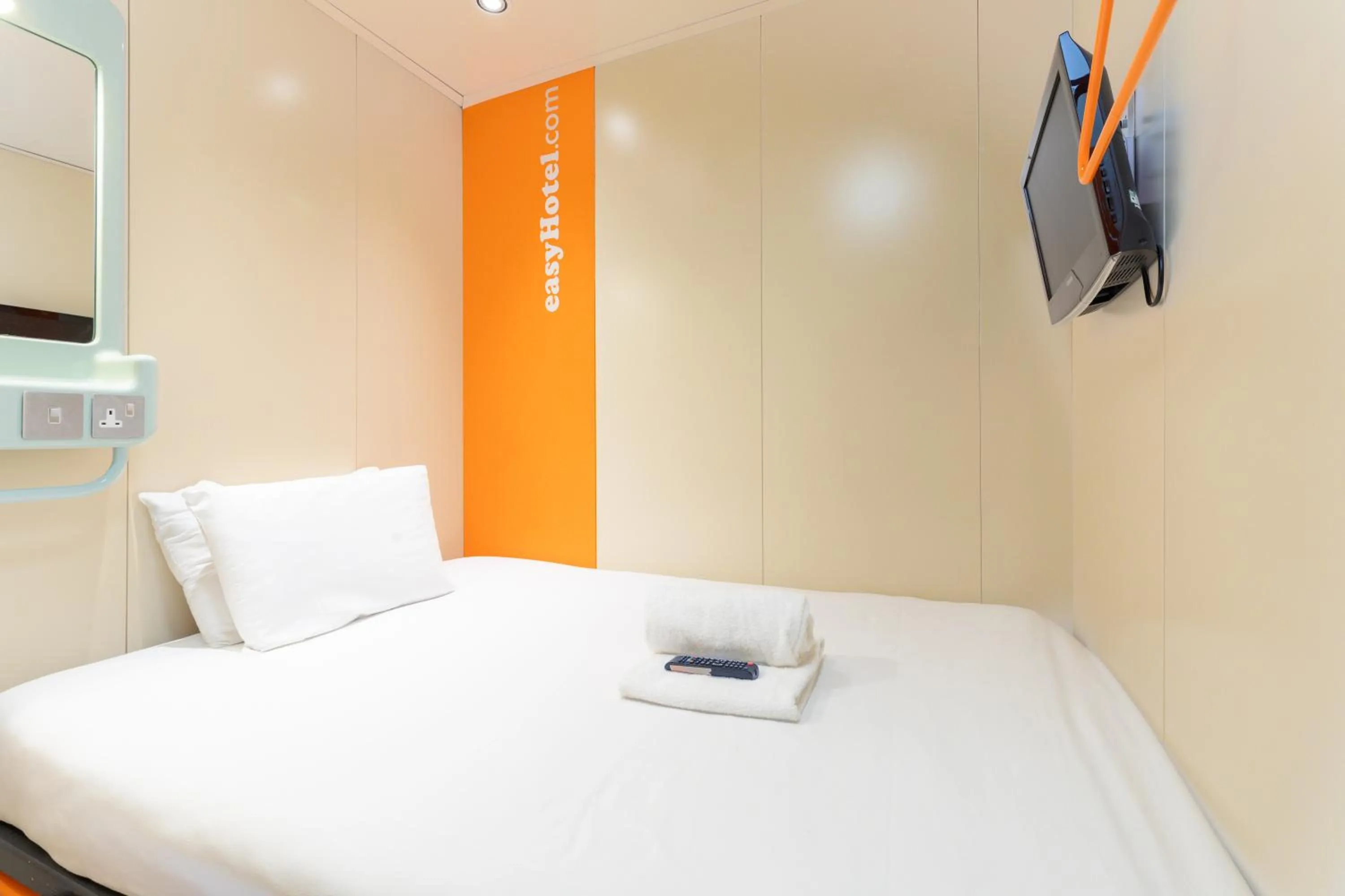 Bed in easyHotel Edinburgh
