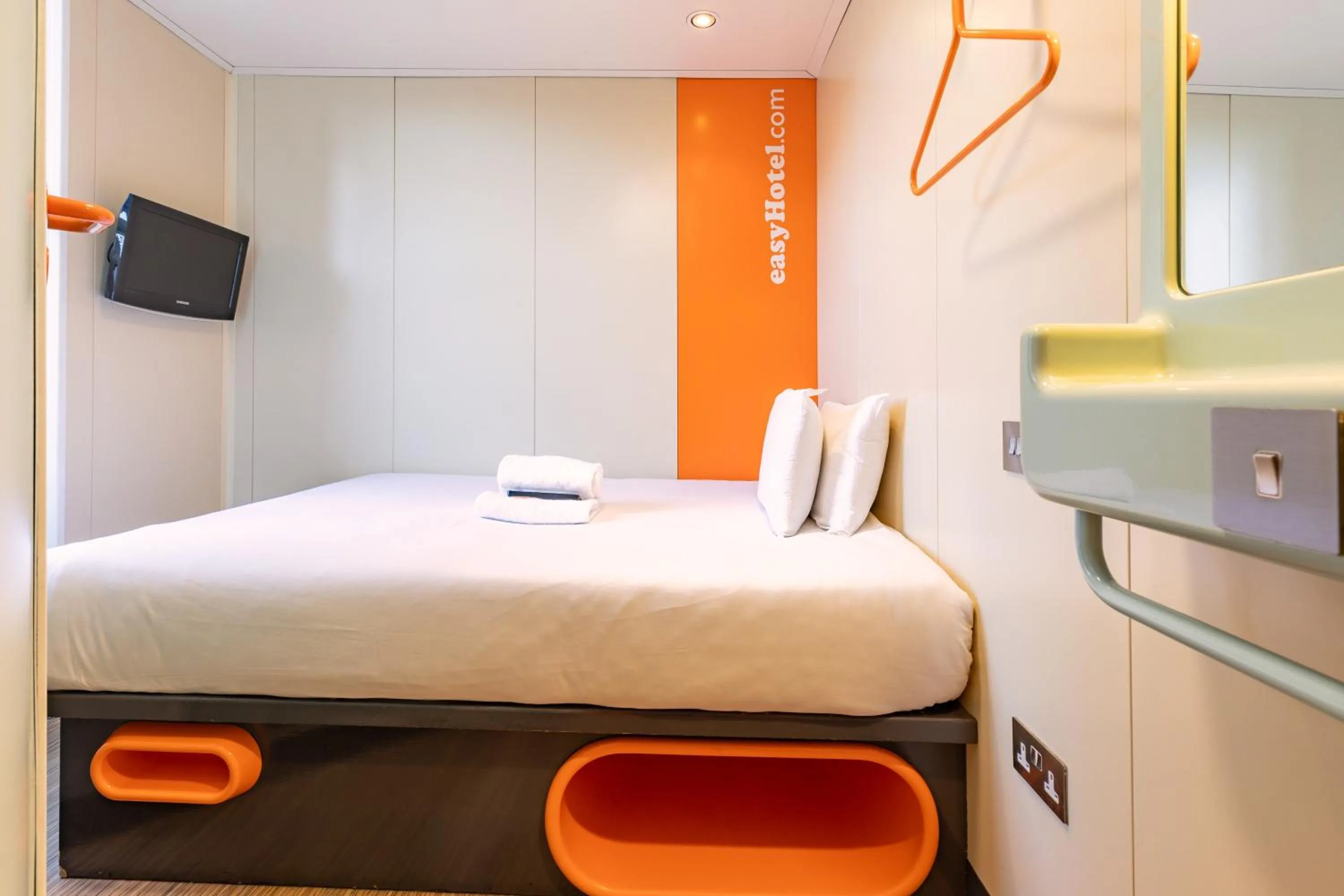 Bed in easyHotel Edinburgh