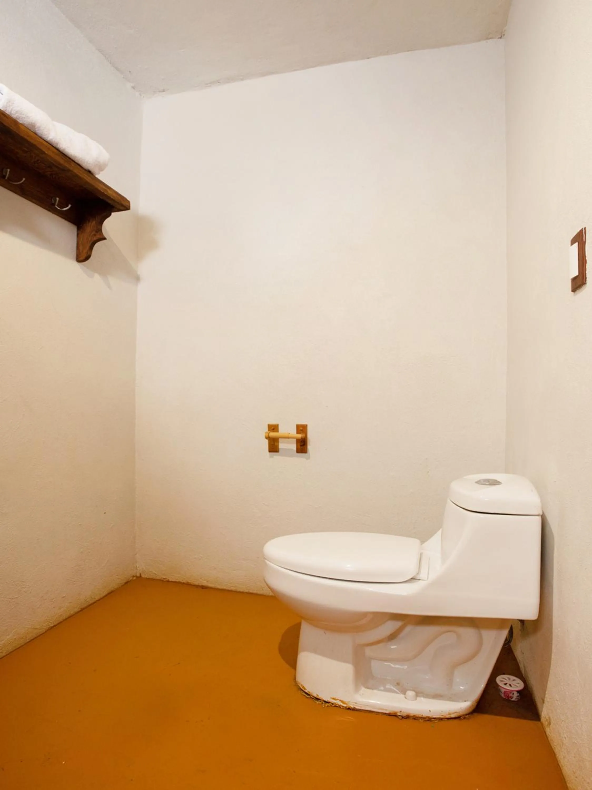 Toilet, Bathroom in Hotel Villa Xtreme