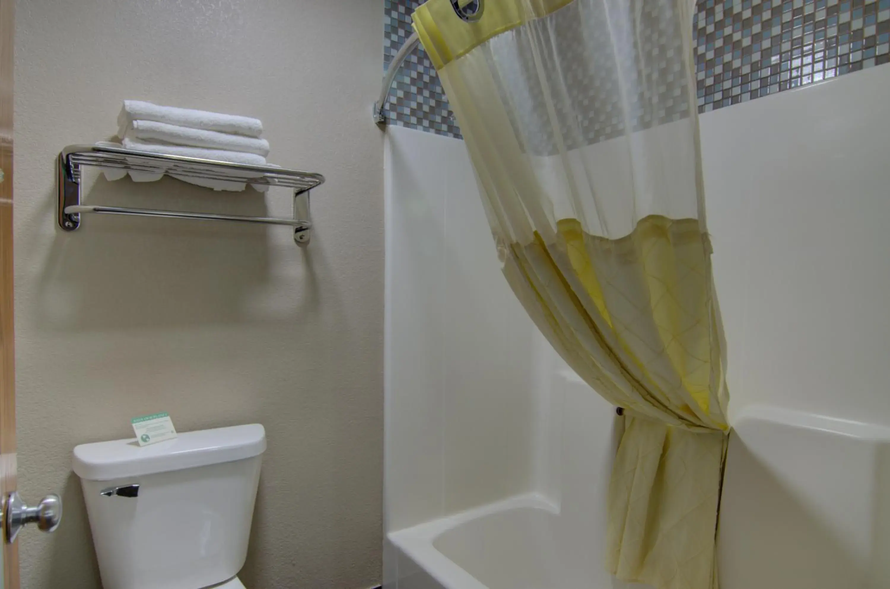 Double Queen with Two Queen Beds - Indoor - Non-Smoking in Westbridge Inn and Suites Double Queen with Two Queen Beds - Indoor - Non-Smoking in Westbridge Inn and Suites