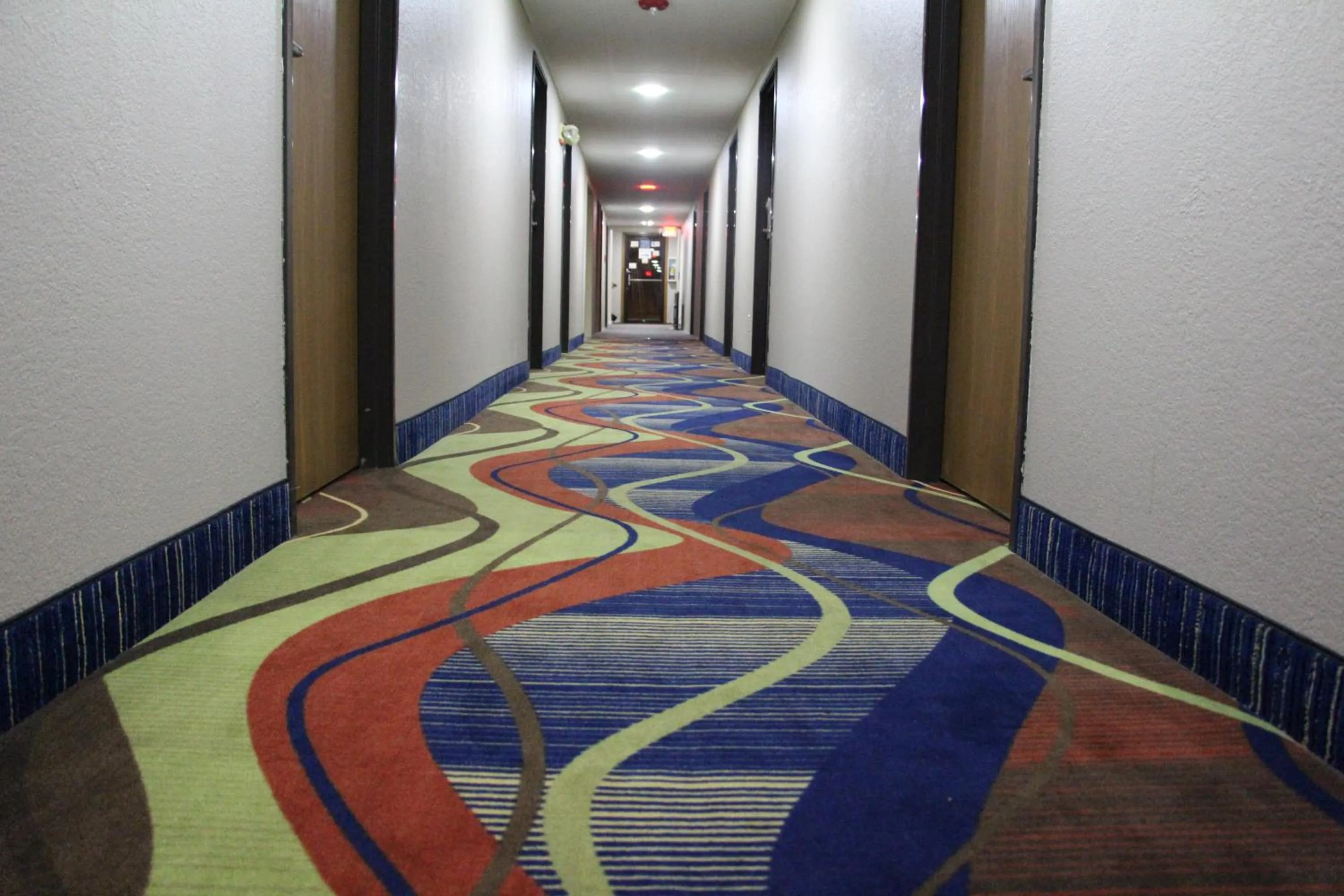 Westbridge Inn and Suites