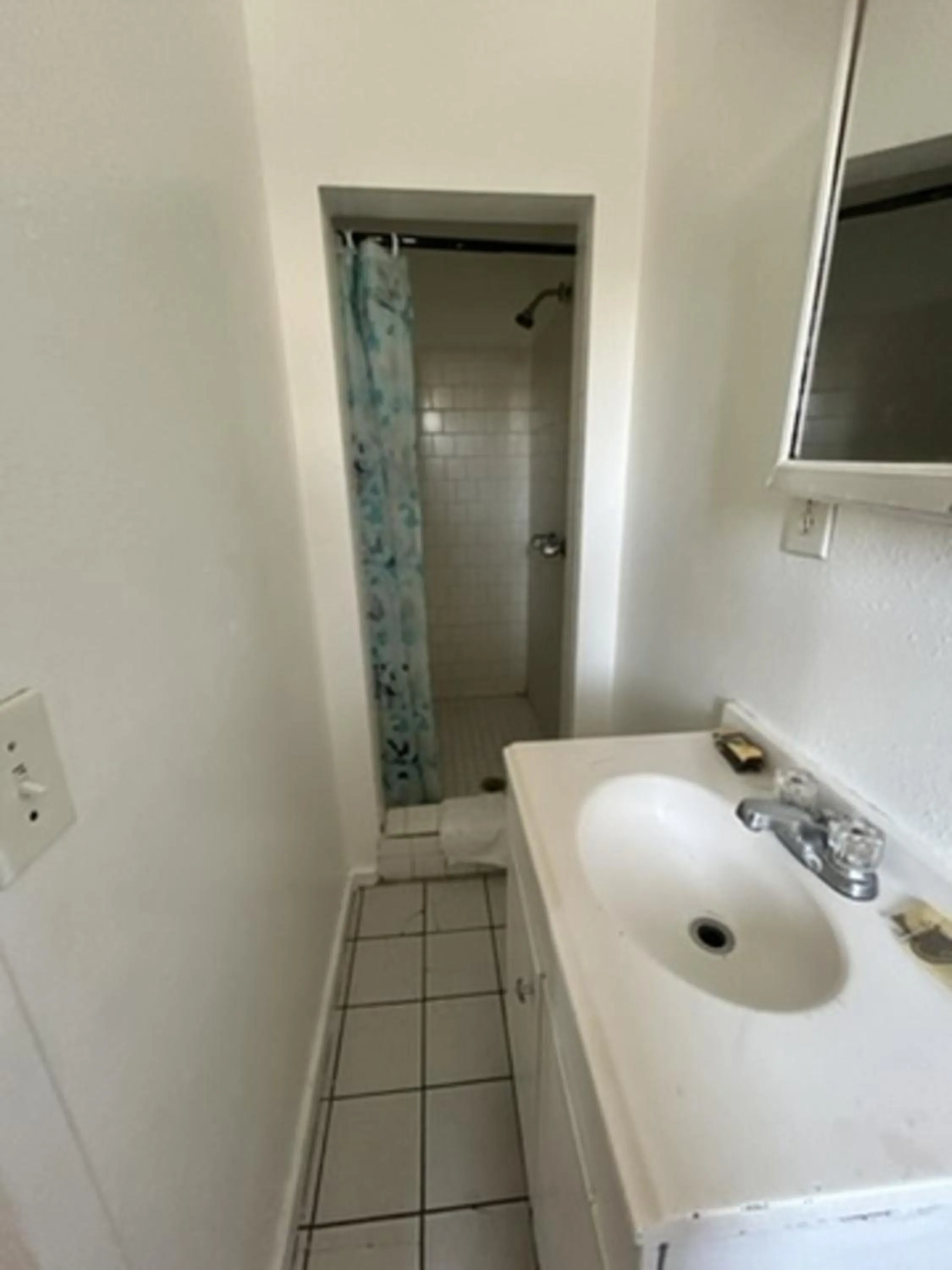 Shower in Encore Inn Inglewood