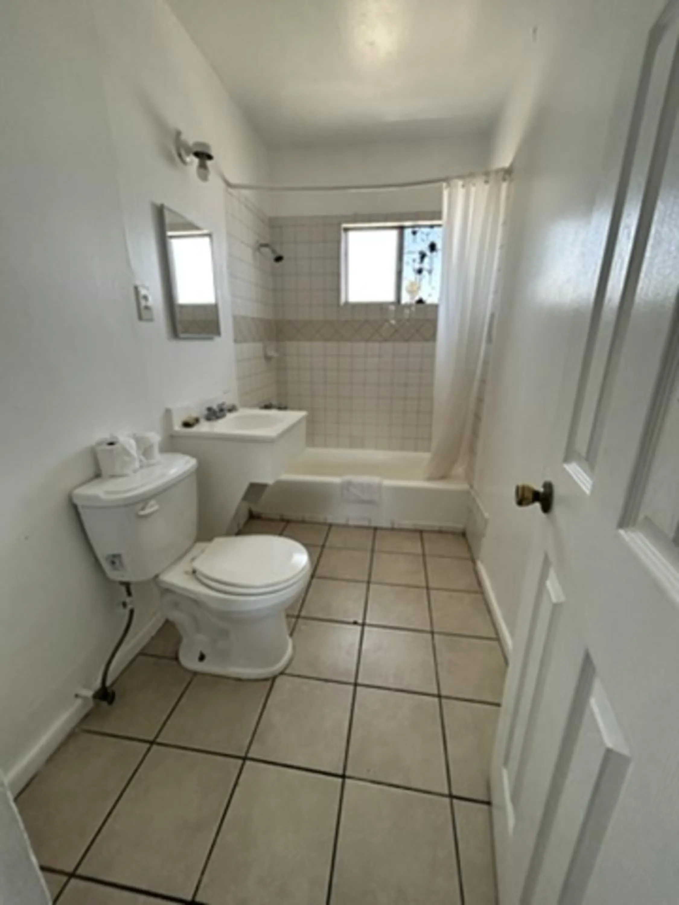 Shower in Encore Inn Inglewood