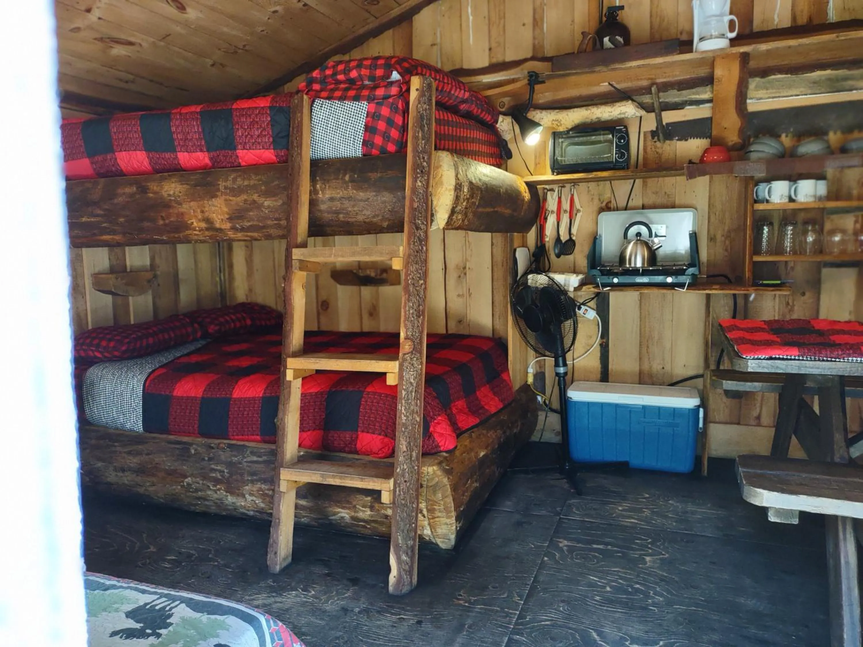 Bed in Hébergement de la Montagne St-Roch